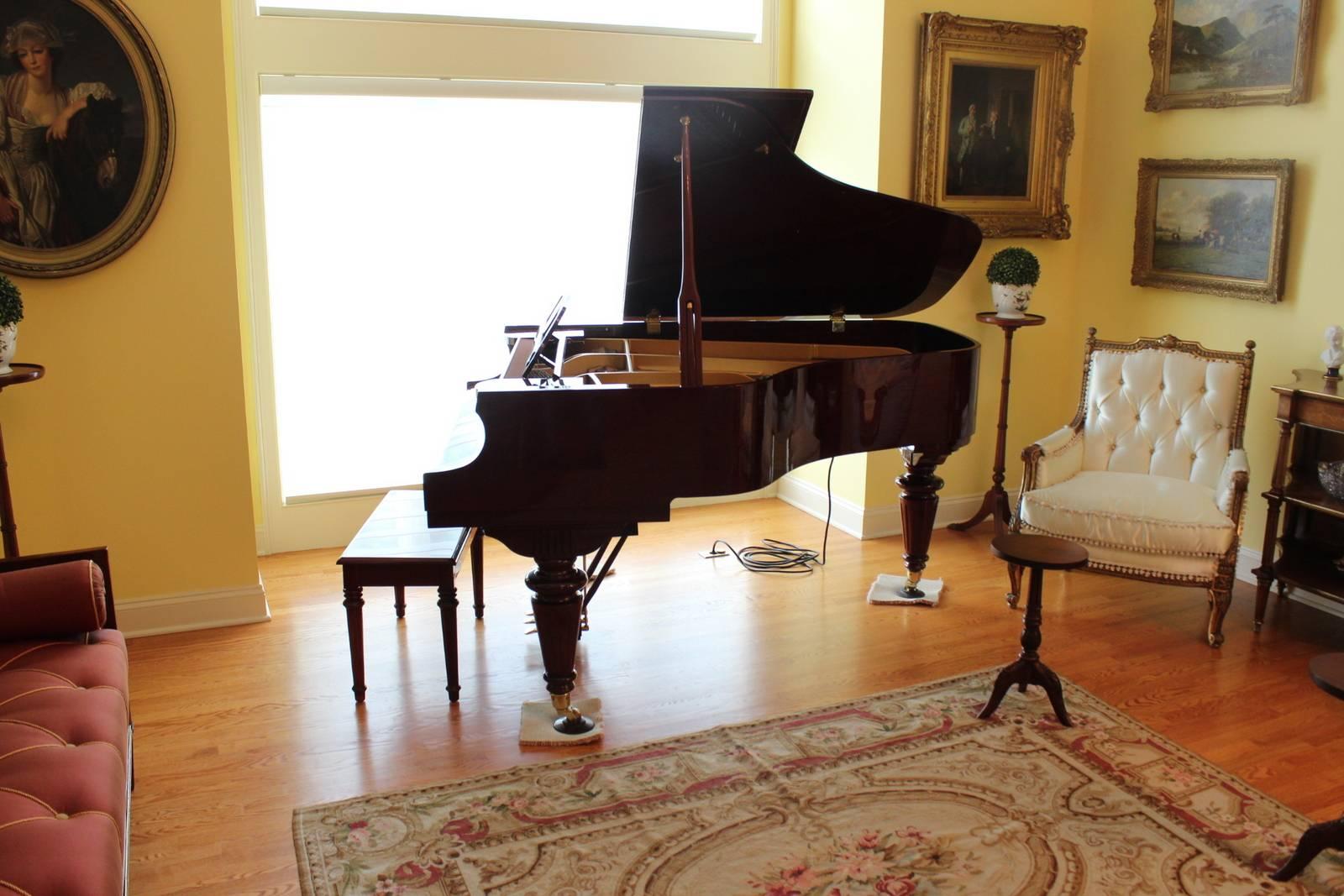 Louis XVI Style Mahogany Baby Grand Piano with Automatic Player In Excellent Condition In Lambertville, NJ