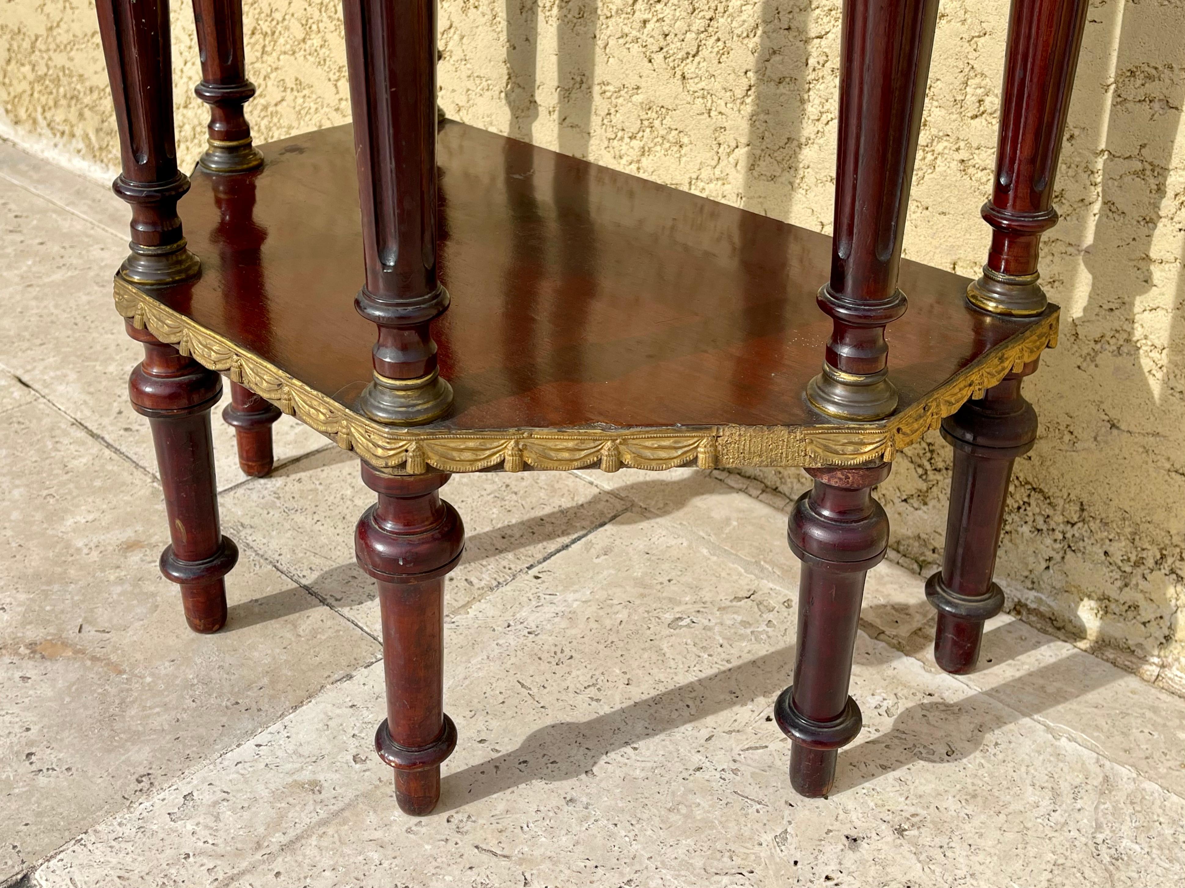 Louis XVI Style Mahogany Bolster In Good Condition For Sale In Beaune, FR