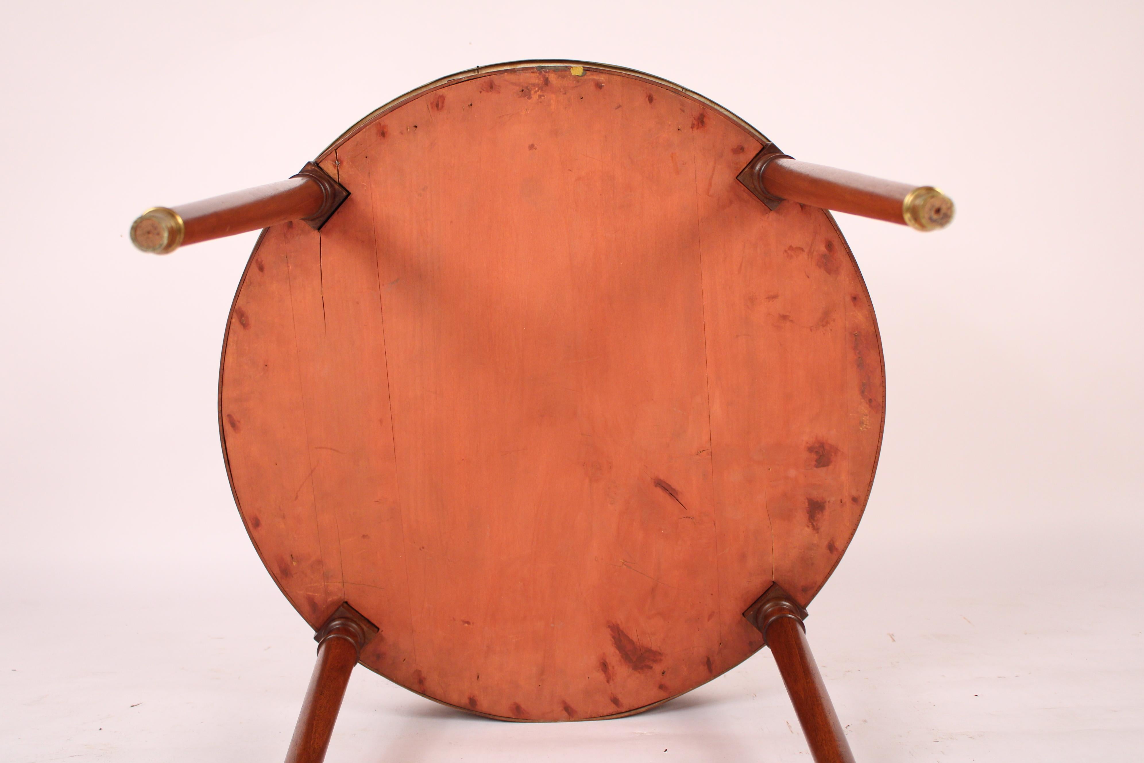 Table bouillotte en acajou de style Louis XVI en vente 5