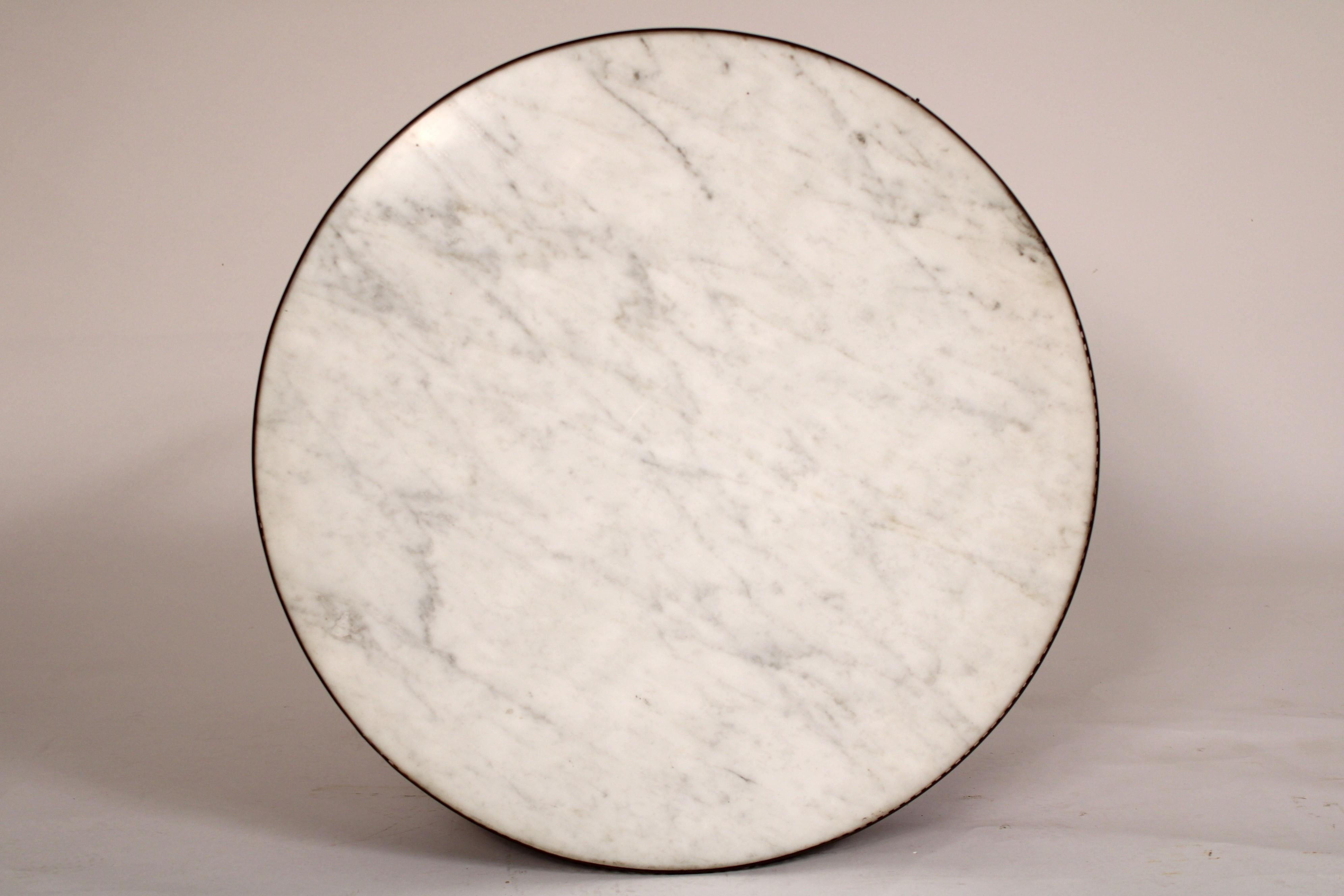 Table bouillotte en acajou de style Louis XVI 1