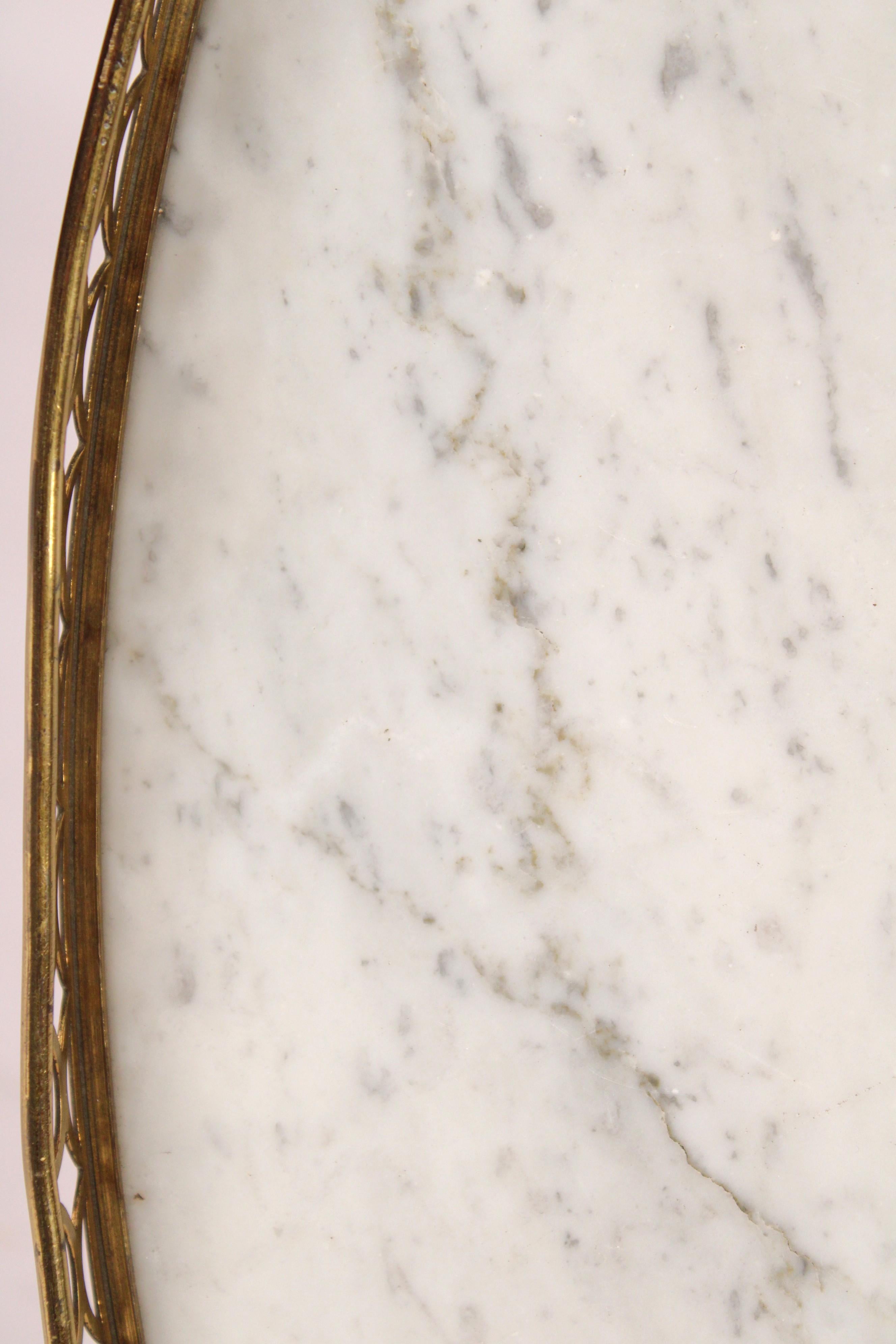 Laiton Table bouillotte en acajou de style Louis XVI en vente