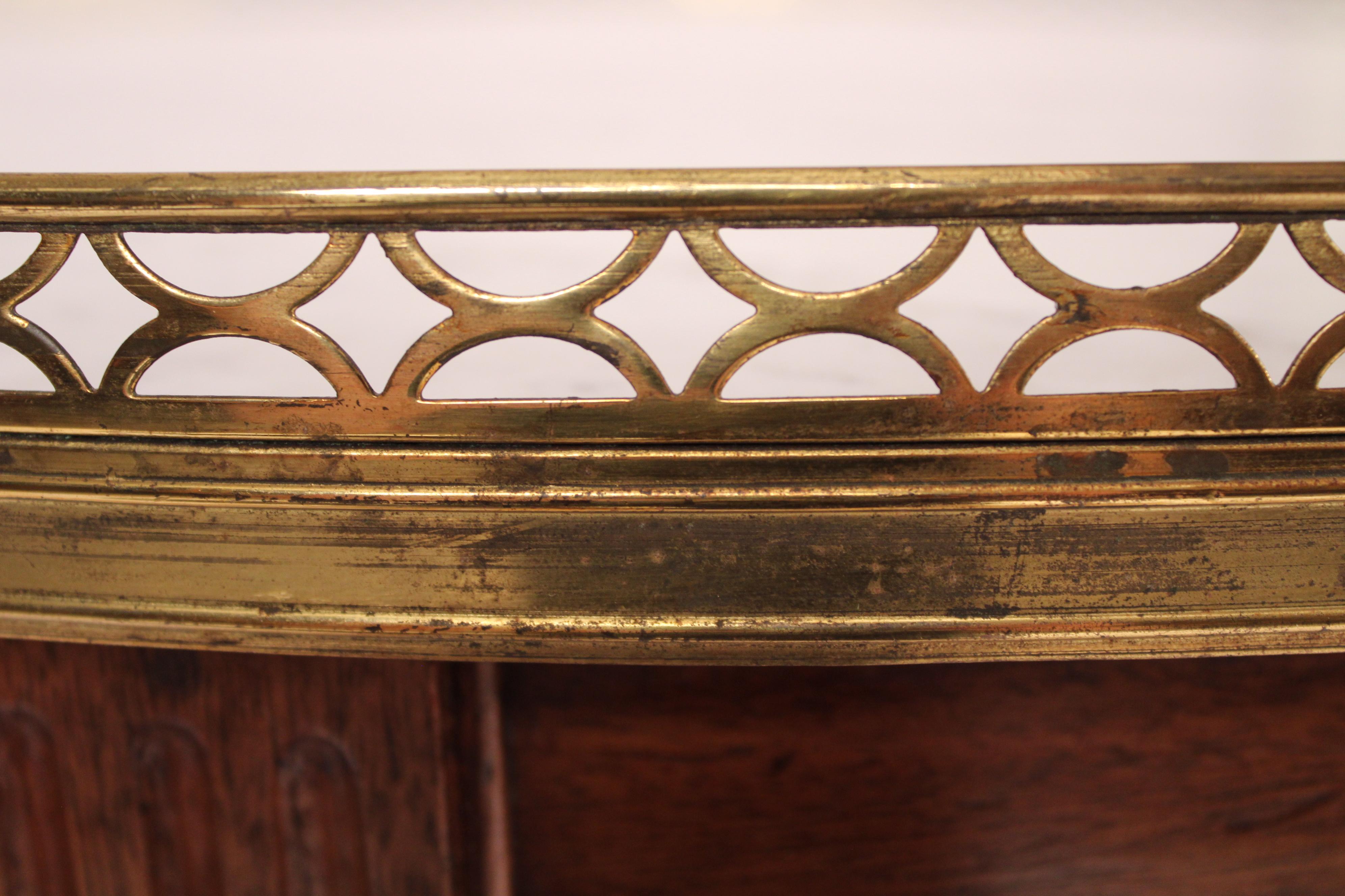 Table bouillotte en acajou de style Louis XVI en vente 3