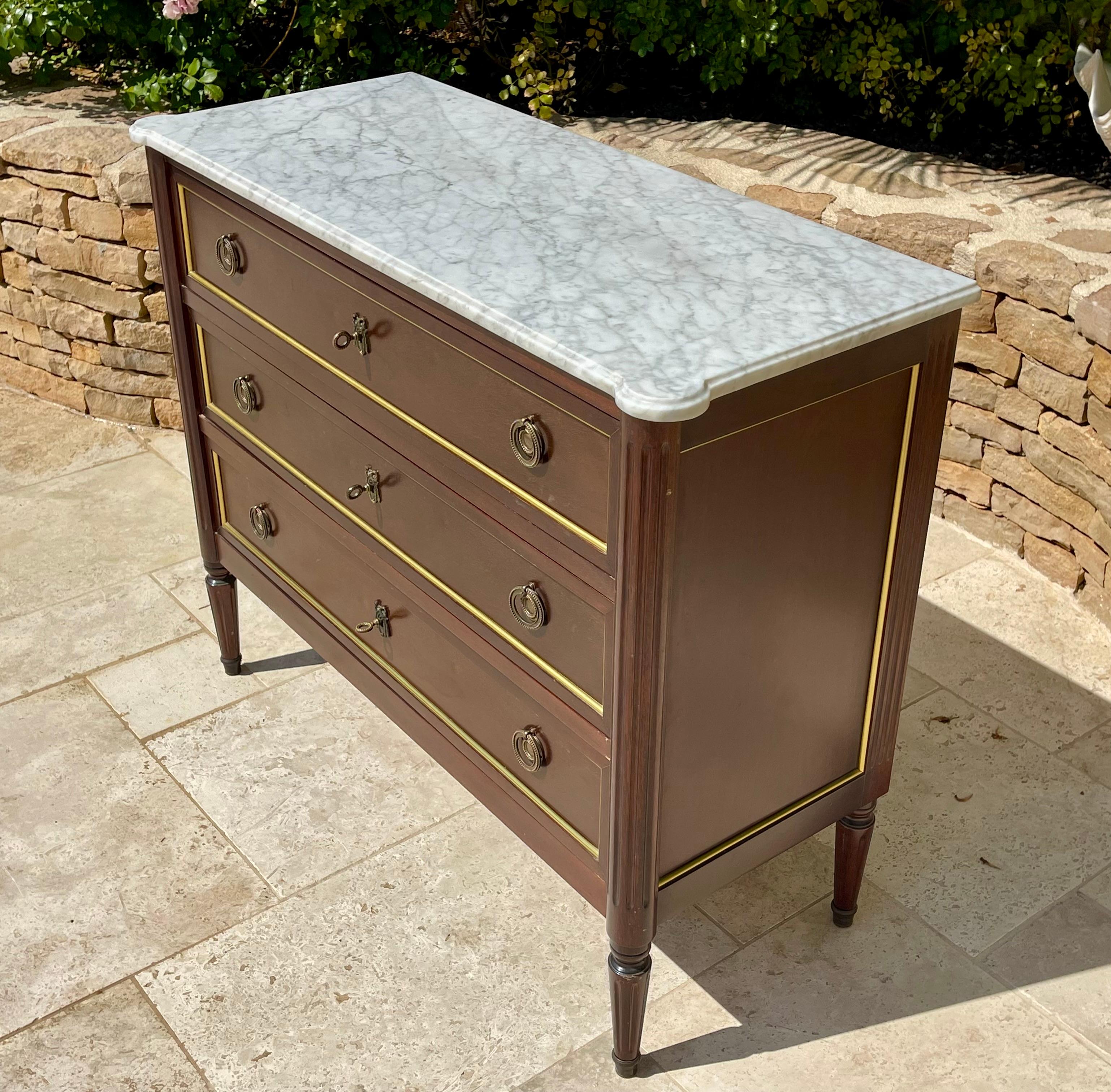 Louis XVI Style Mahogany Chest Of Drawers For Sale 7
