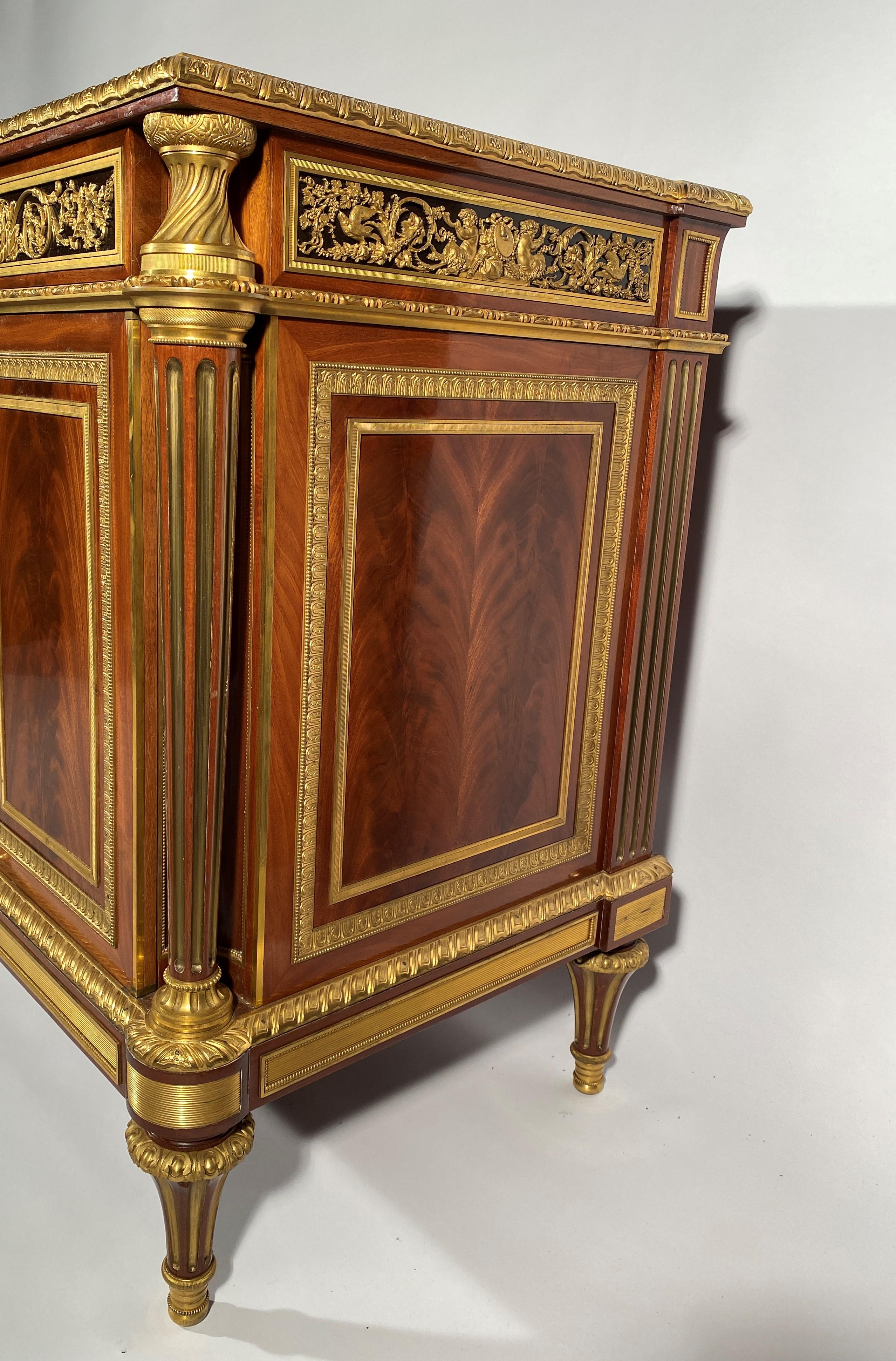 Louis XVI Style Mahogany Commode, Attributed to Henry Dasson For Sale 6