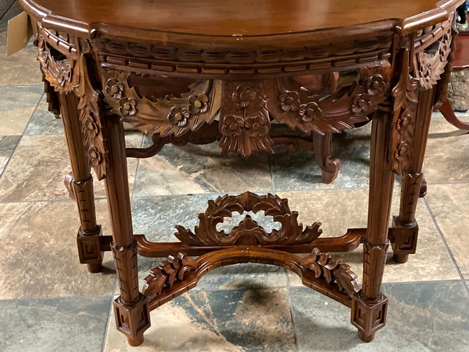 Mahagoni-Konsolentisch im Louis XVI-Stil, frühes 20. Jahrhundert, die geformte D-Form (Holz) im Angebot