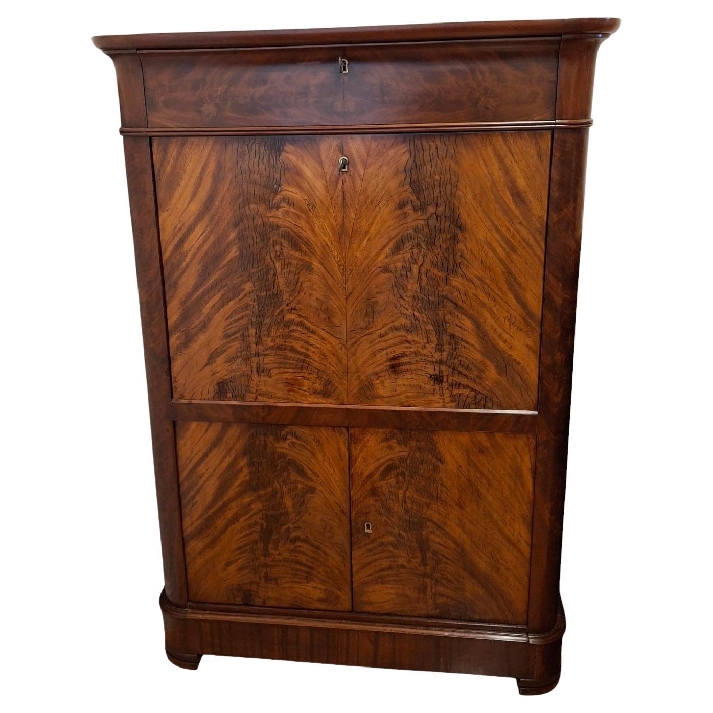 Secretaire Abattant en acajou de style Louis XVI en vente