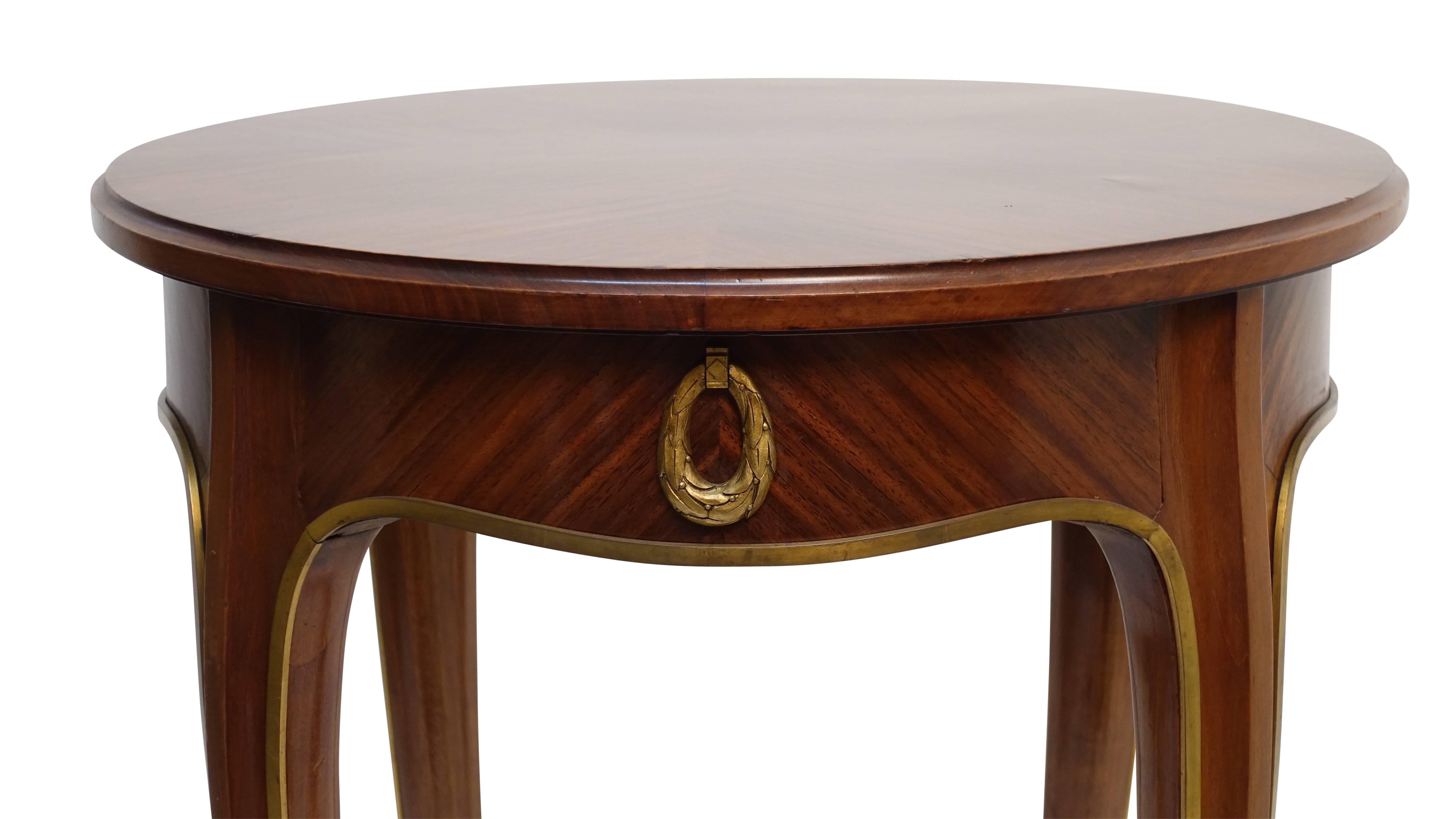 Louis XVI Style Mahogany Side Table with Drawer, French Early 20th century In Excellent Condition For Sale In San Francisco, CA