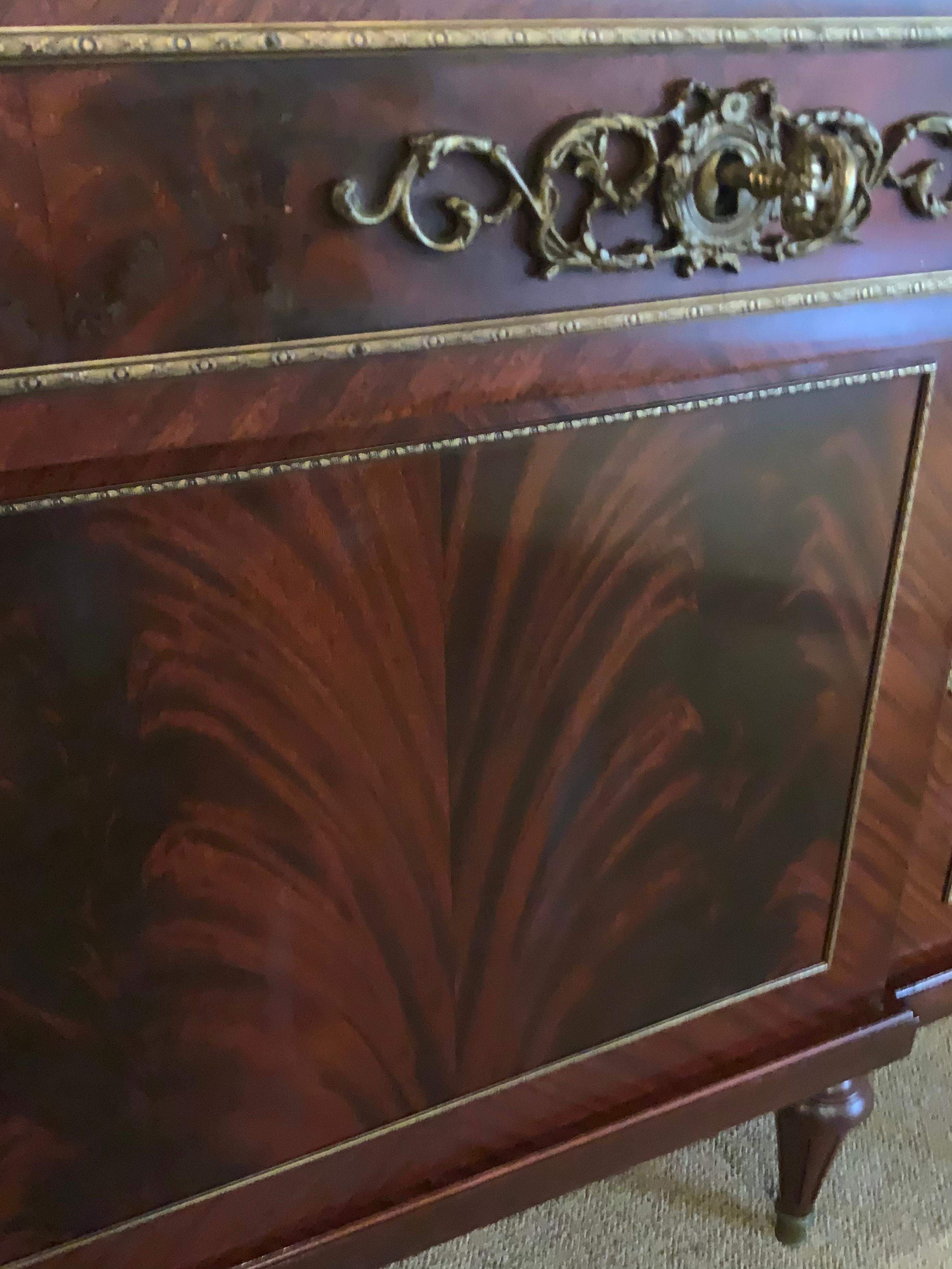 Louis XVI-Style mahogany sideboard, with white marble top For Sale 2