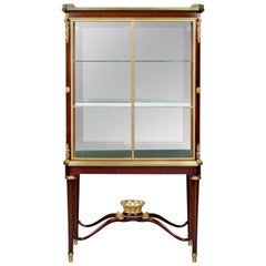 Vitrine en acajou de style Louis XVI d'Alfred Louis Beurdeley, datant d'environ 1880