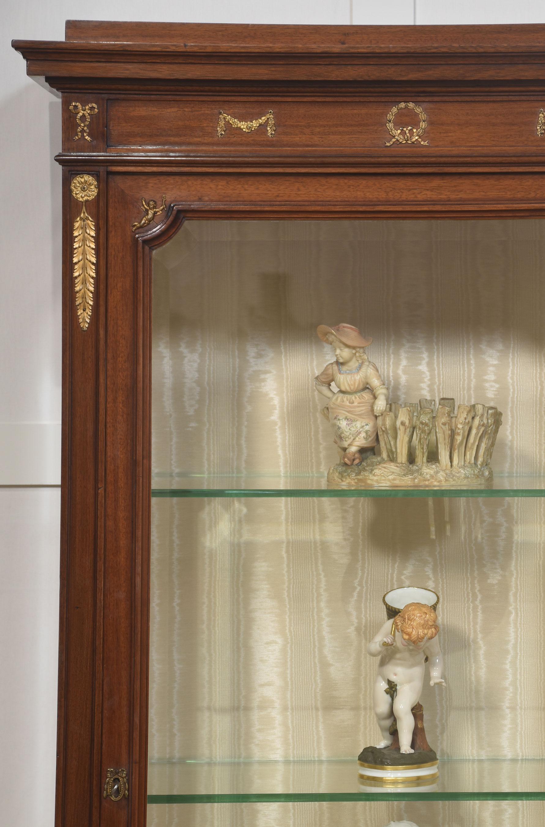 Louis XVI style mahogany vitrine display cabinet For Sale 9