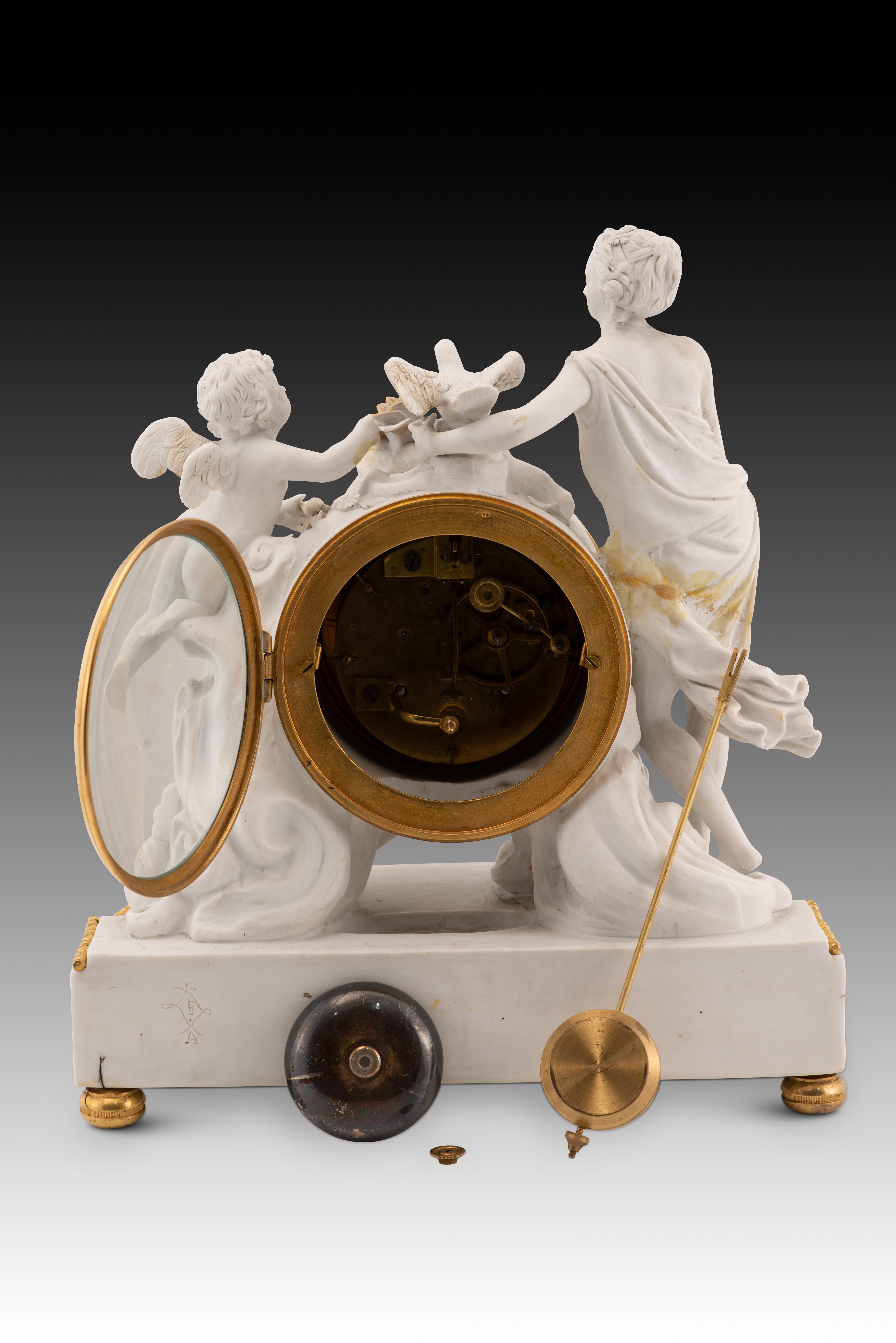 Louis XVI style mantel clock. Biscuit, metal, glass. Crosnier, Paris, France In Distressed Condition For Sale In Madrid, ES