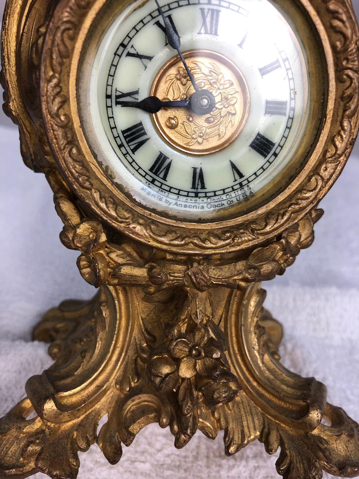 Louis XVI Style Mantle Clock, Late 19th Century For Sale 5