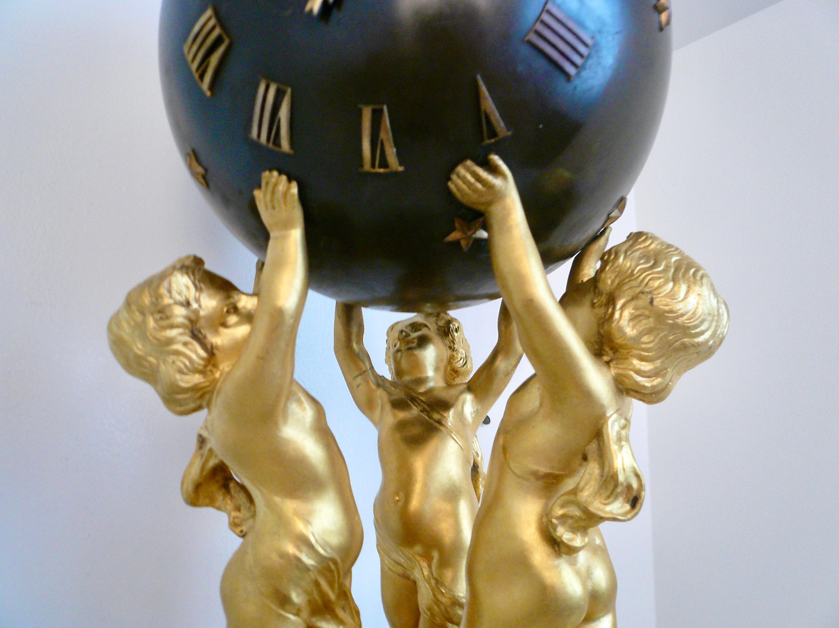 Louis XVI Style Marble and Gilt Bronze Sphere Form Clock by Samuel Marte  For Sale 4