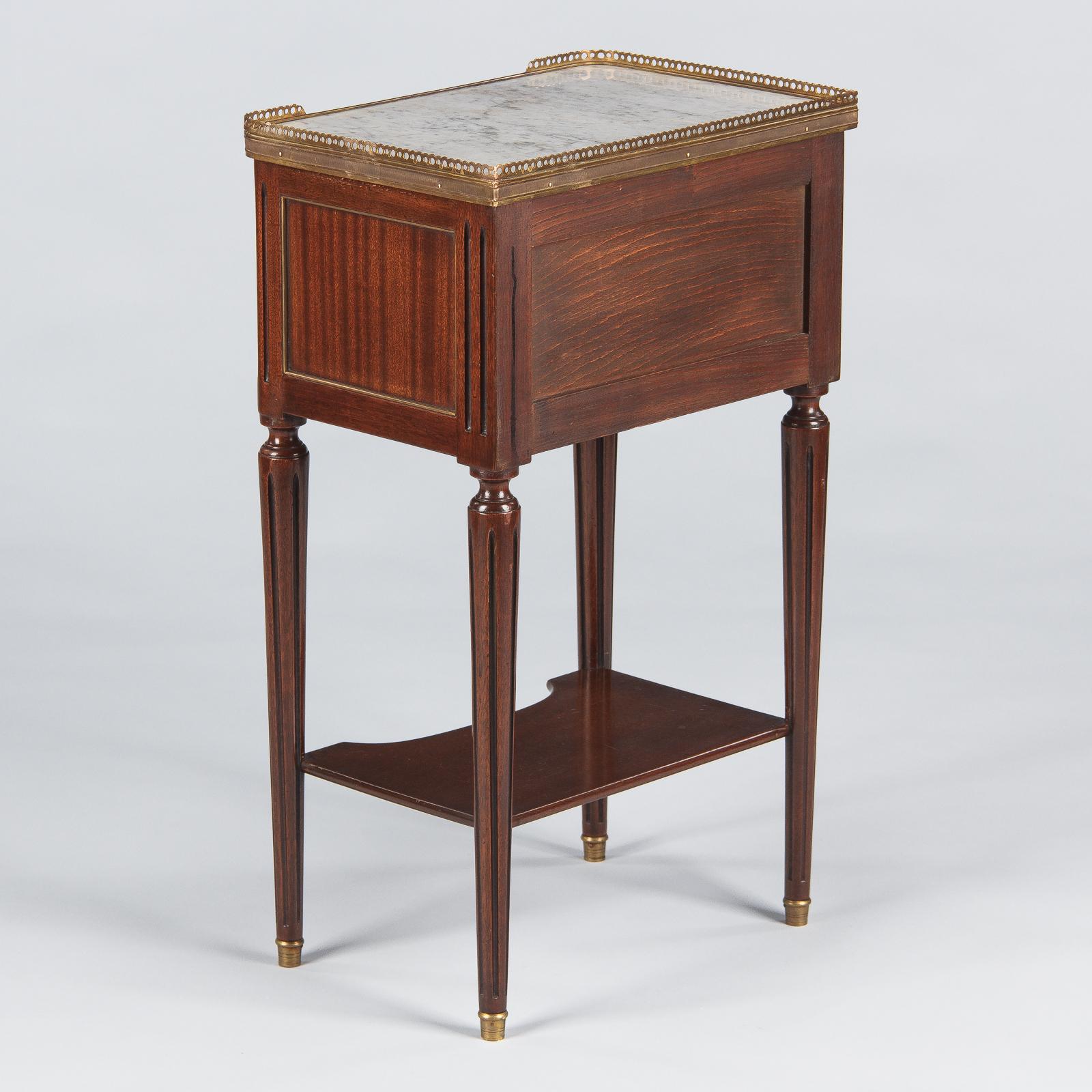 Louis XVI Style Marble-Top Bedside Cabinet, 1920s 4