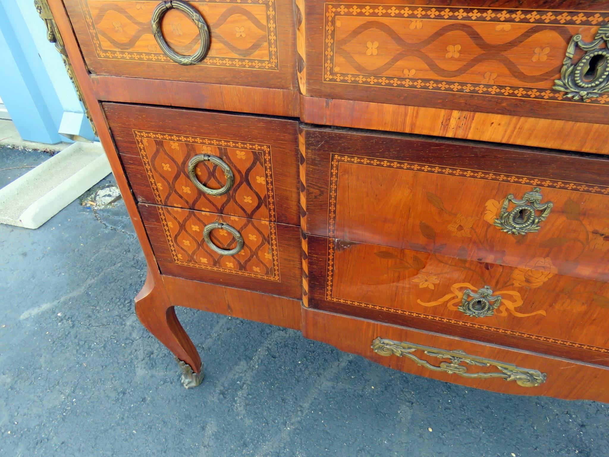 Louis XVI Style Marble-Top Commode In Good Condition In Swedesboro, NJ