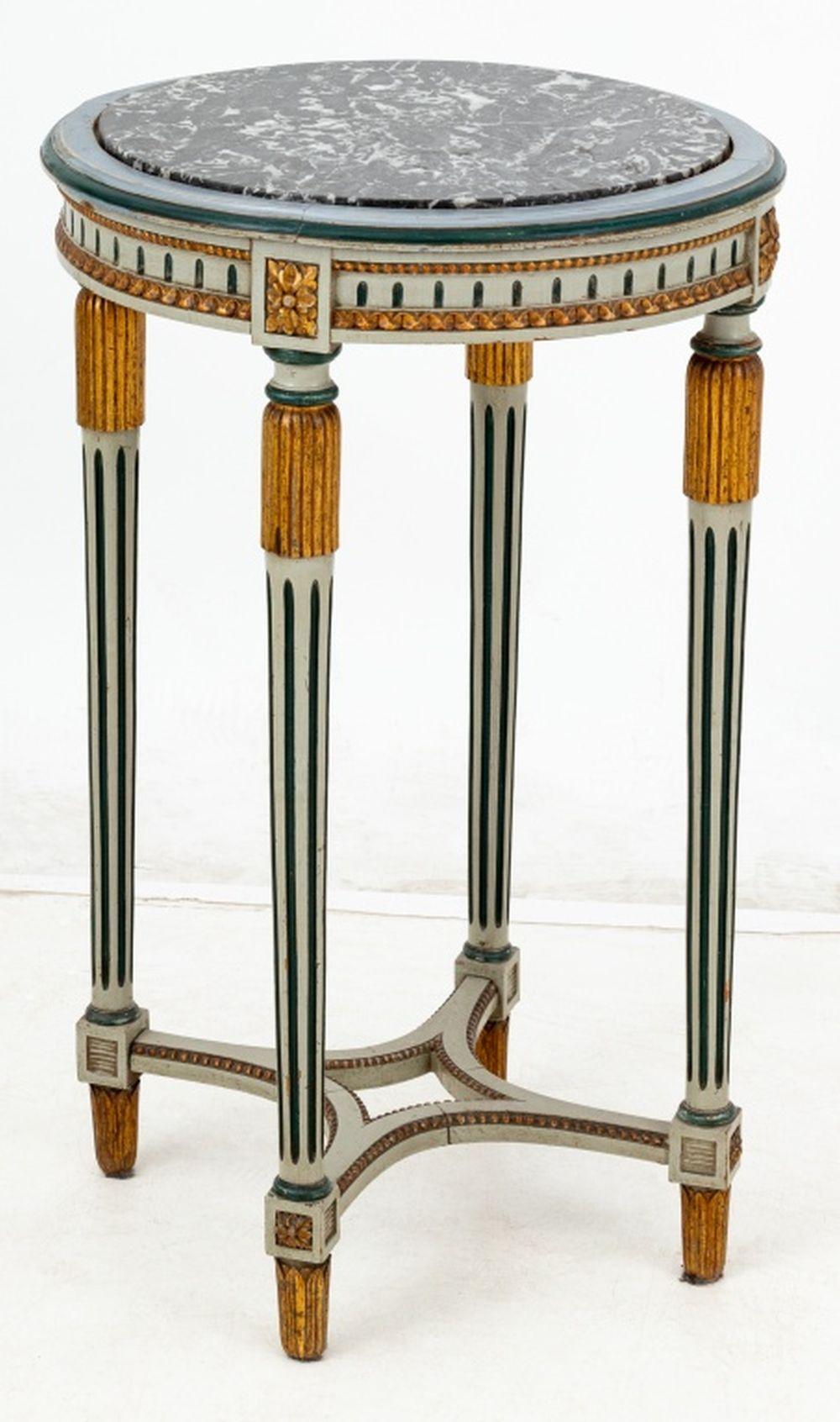 Louis XVI Stil Marmorplatte vergoldet gemalt Lampentisch (Vergoldet) im Angebot
