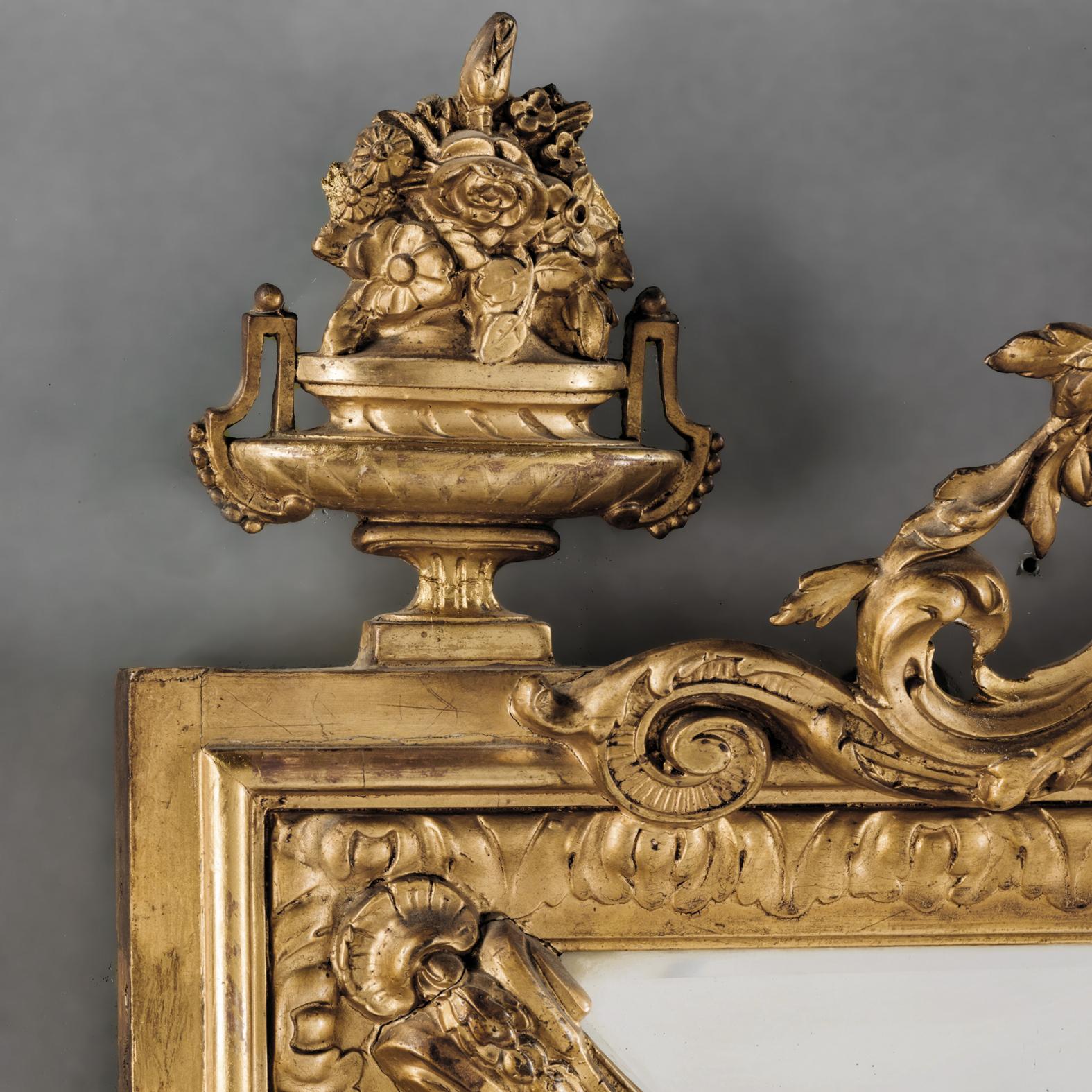 Spiegel im Louis-XVI-Stil mit Randrahmen, französisch, um 1890 (Geschnitzt) im Angebot