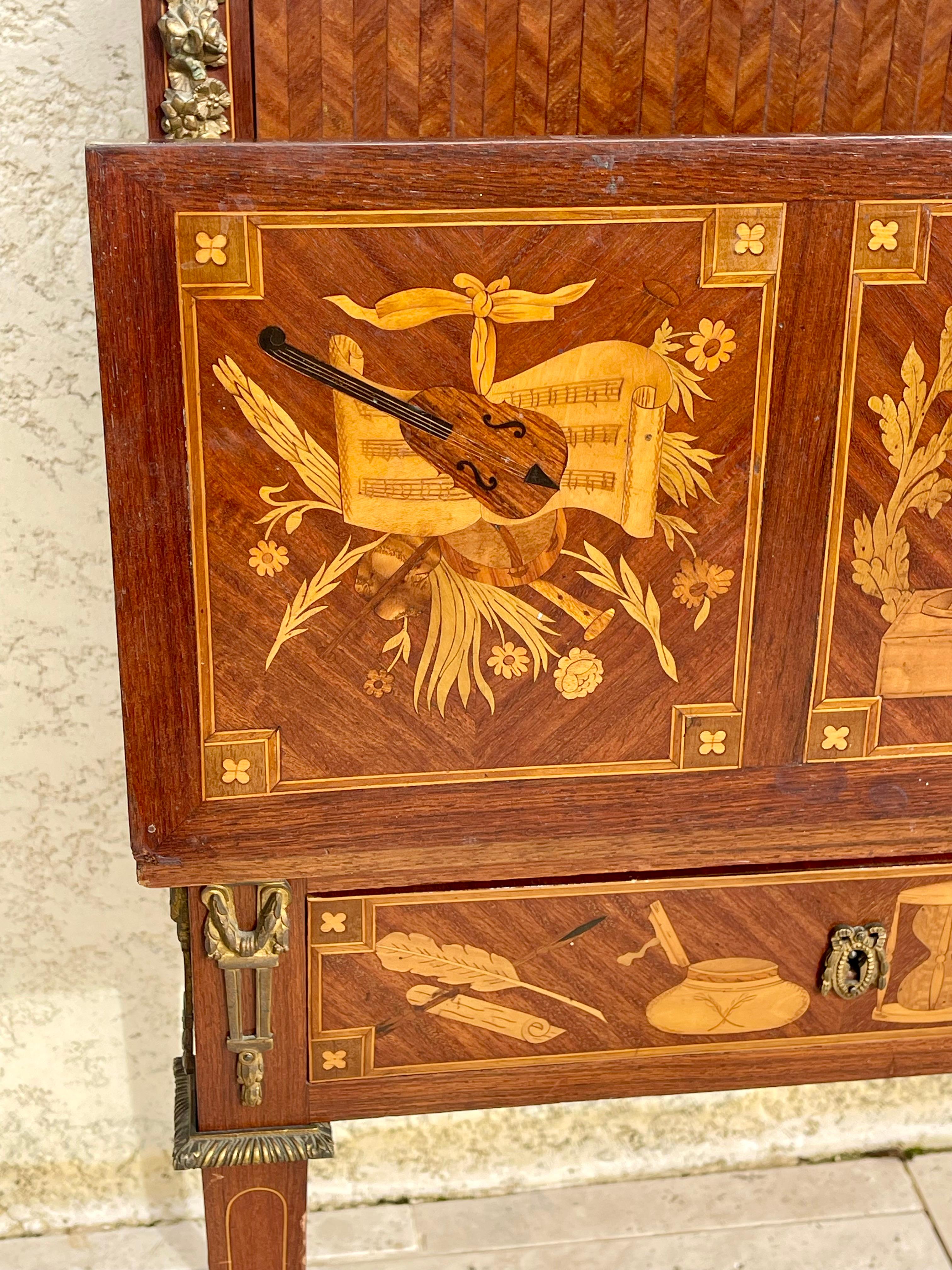 Scrivania intarsiata in stile Luigi XVI/bonheur Du Jour in vendita 5