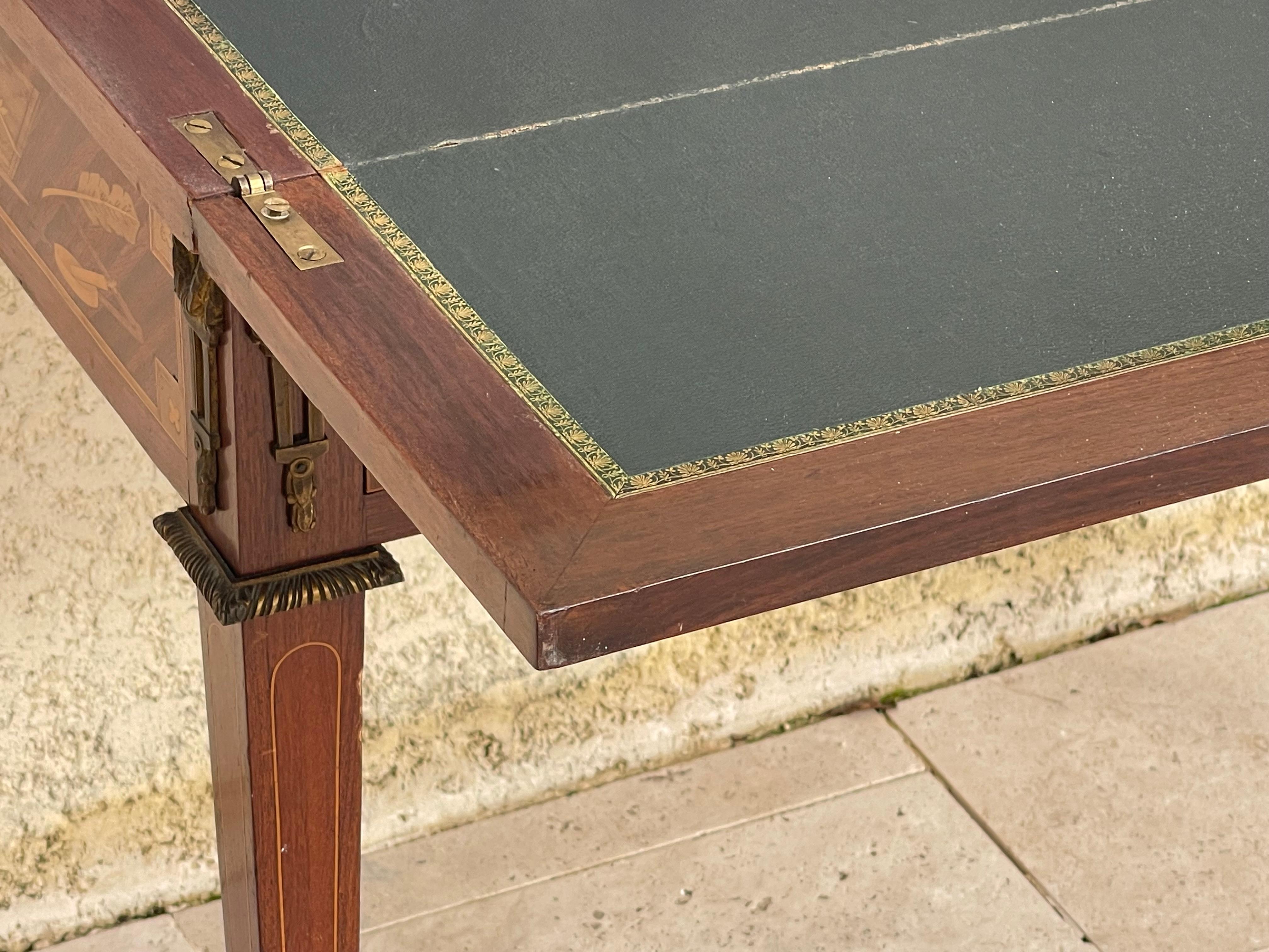 Bronzo Scrivania intarsiata in stile Luigi XVI/bonheur Du Jour in vendita