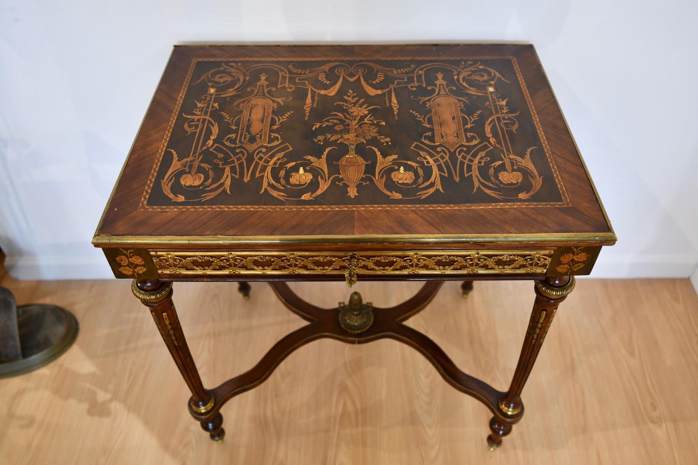 Louis XVI-Style Marquetry Inlaid Writing Table For Sale 6