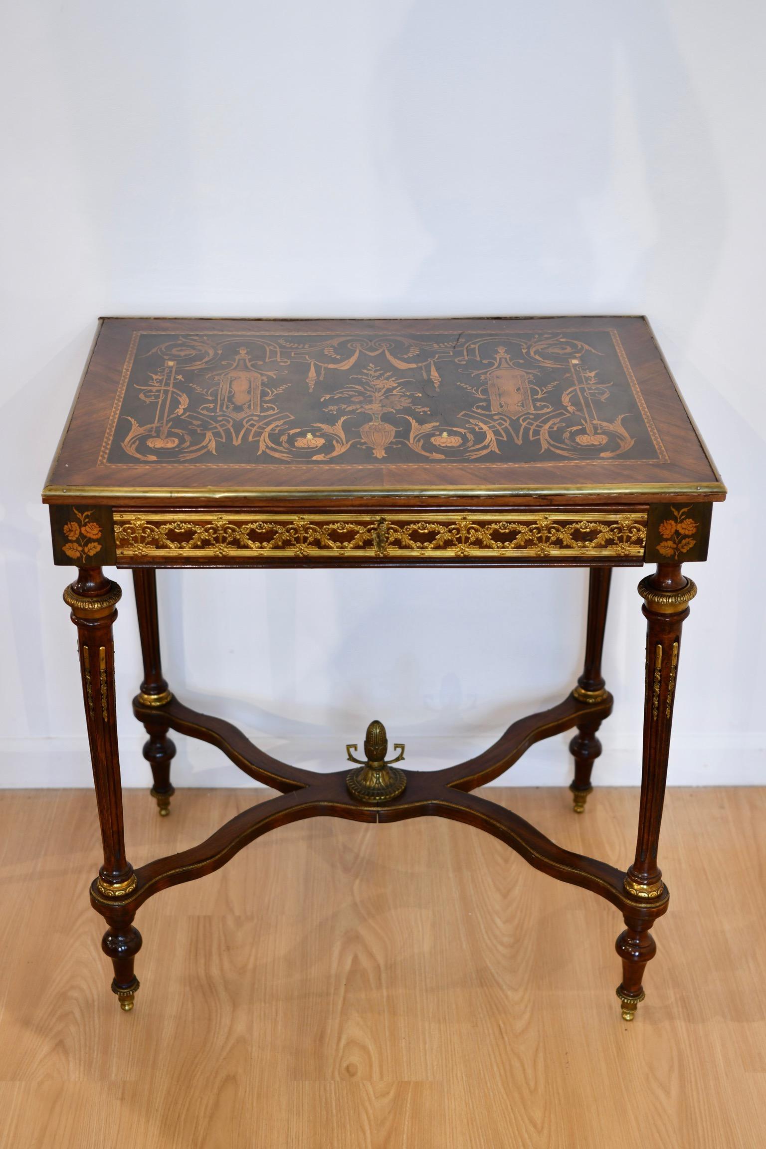 Louis XVI-Style Marquetry Inlaid Writing Table For Sale 7
