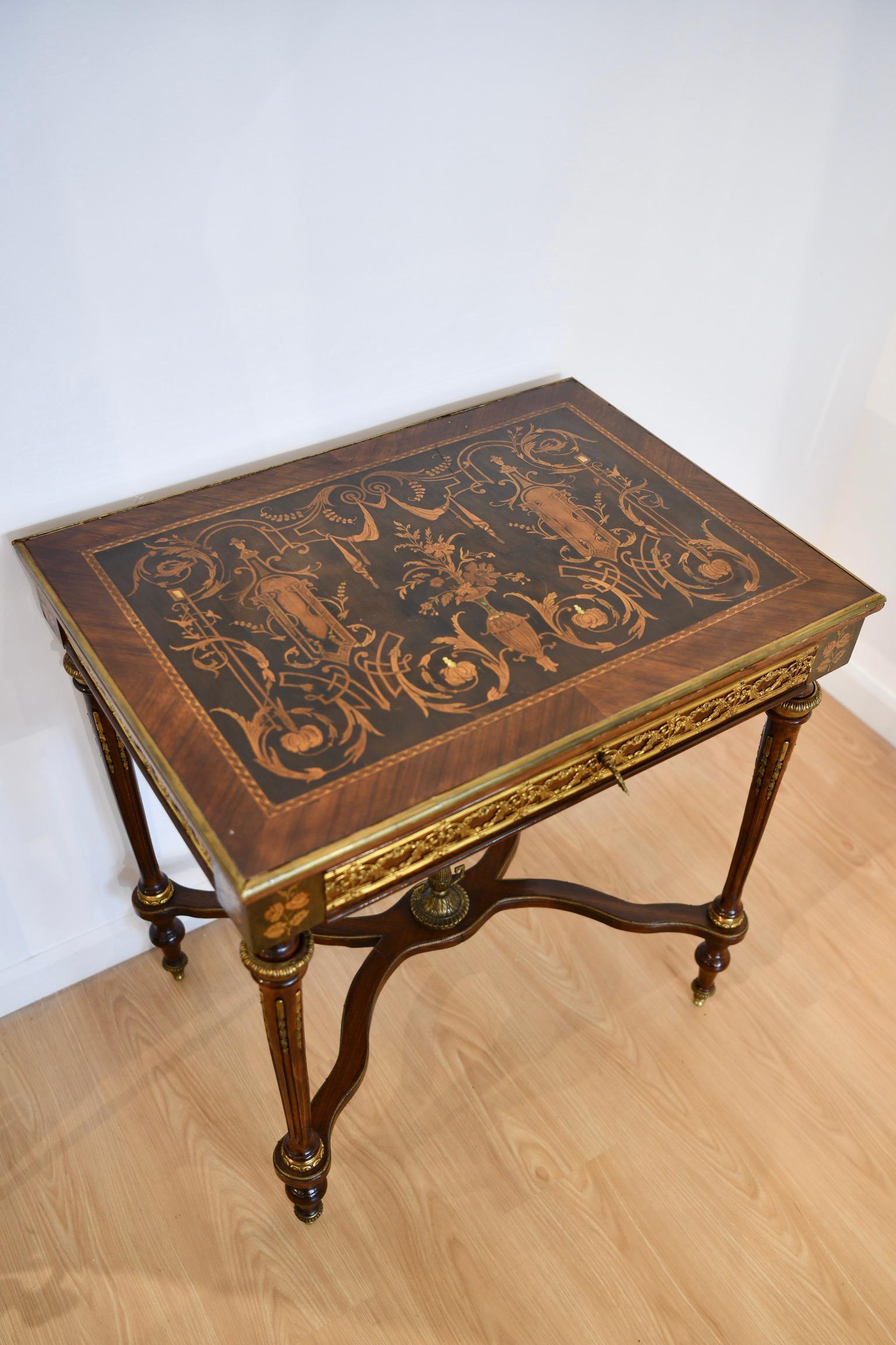 Louis XVI-Style Marquetry Inlaid Writing Table For Sale 8
