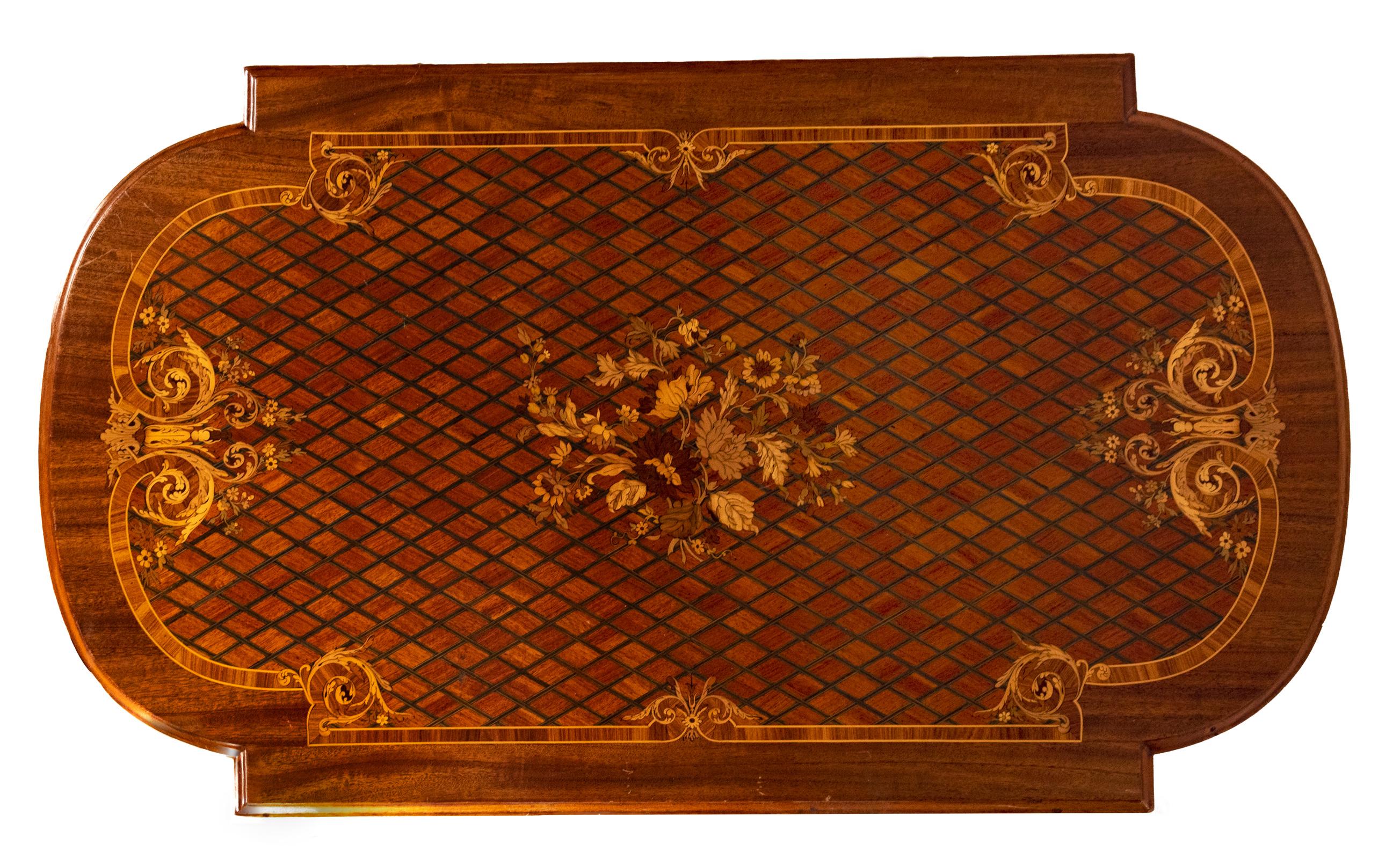 Louis XVI Style Marquetry Table In Good Condition For Sale In Salt Lake City, UT