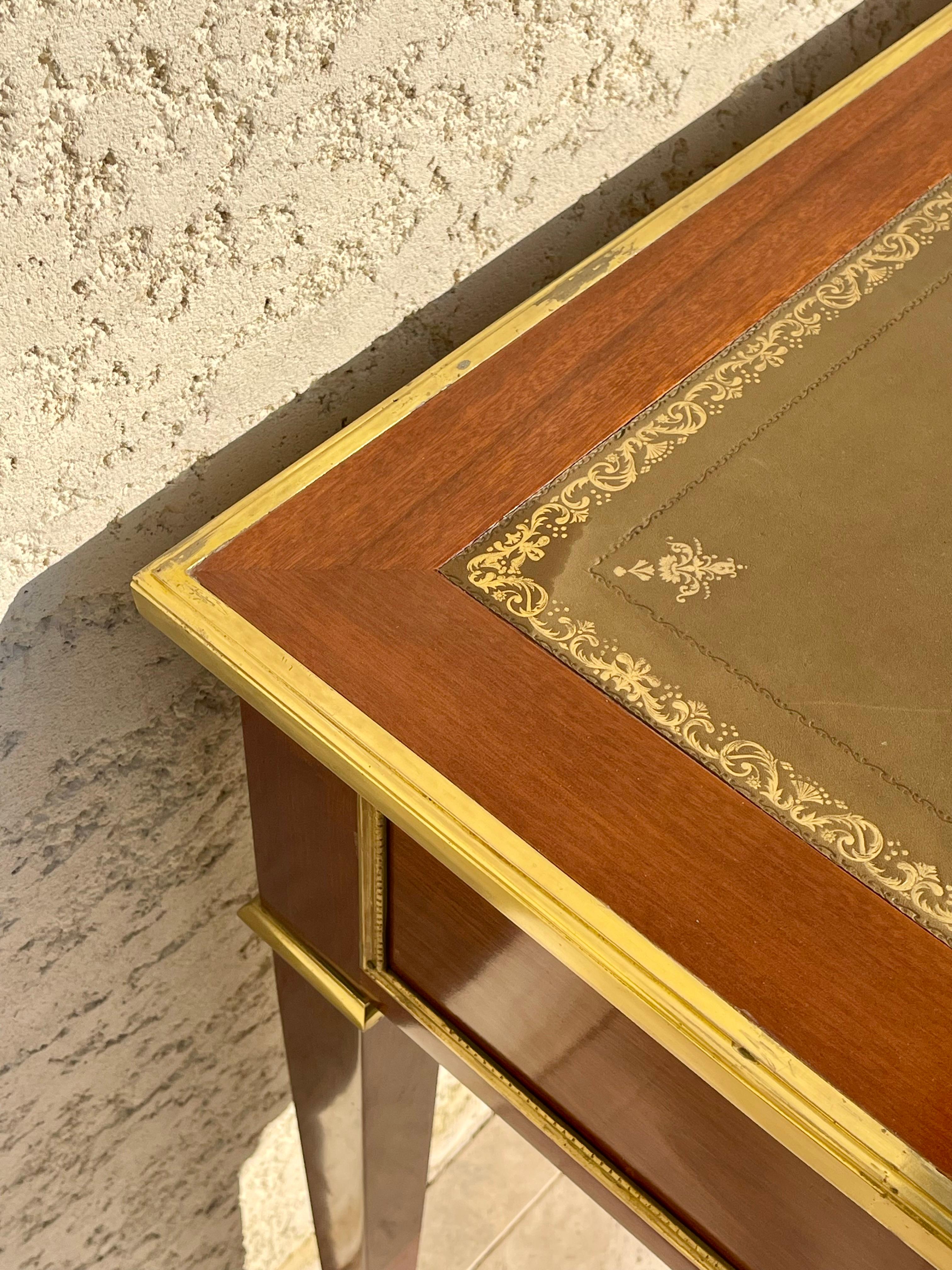 XX secolo Louis XVI Style Middle Flat Desk in vendita