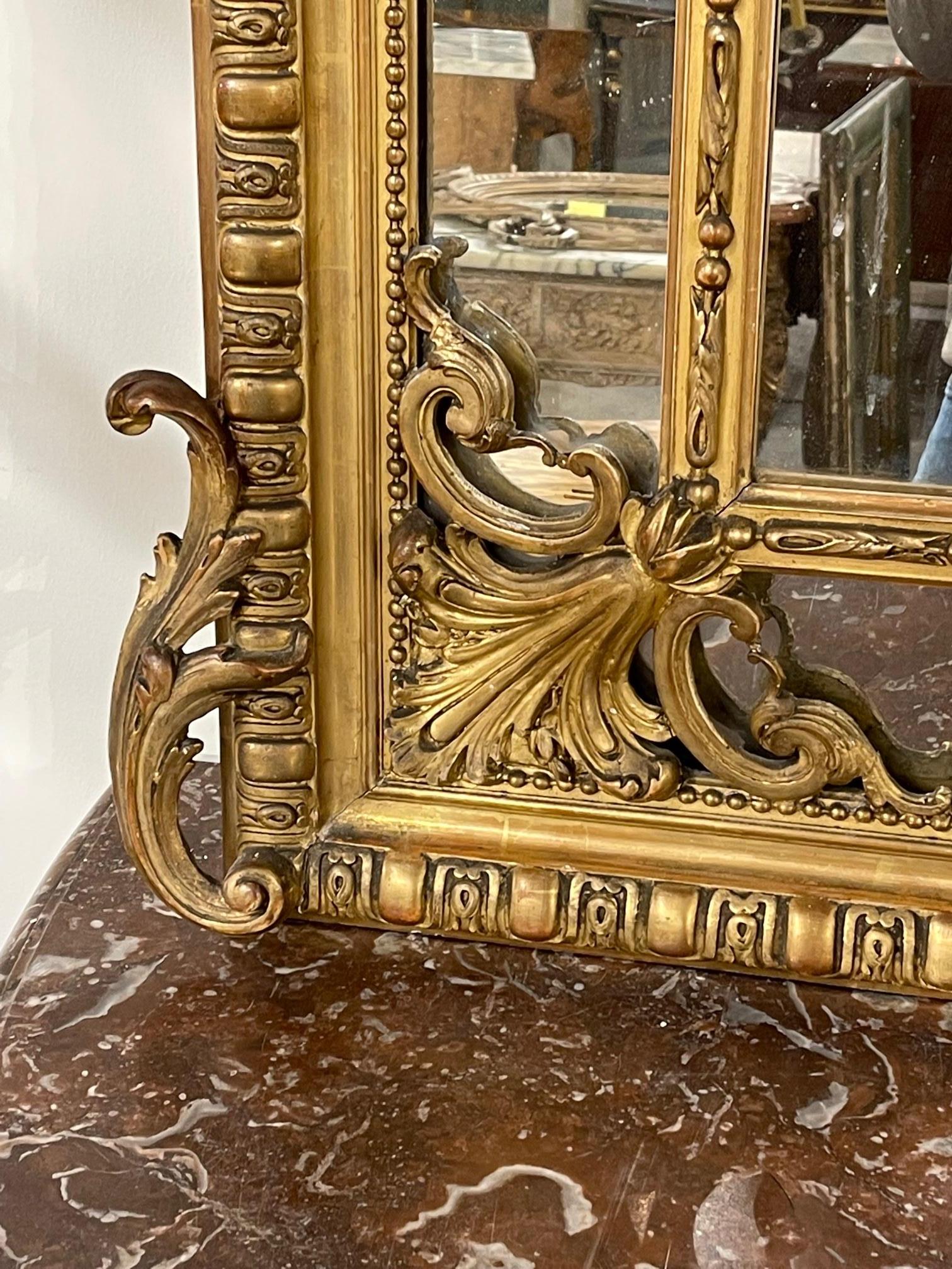 Bois doré Miroir de style Louis XVI du XIXe siècle