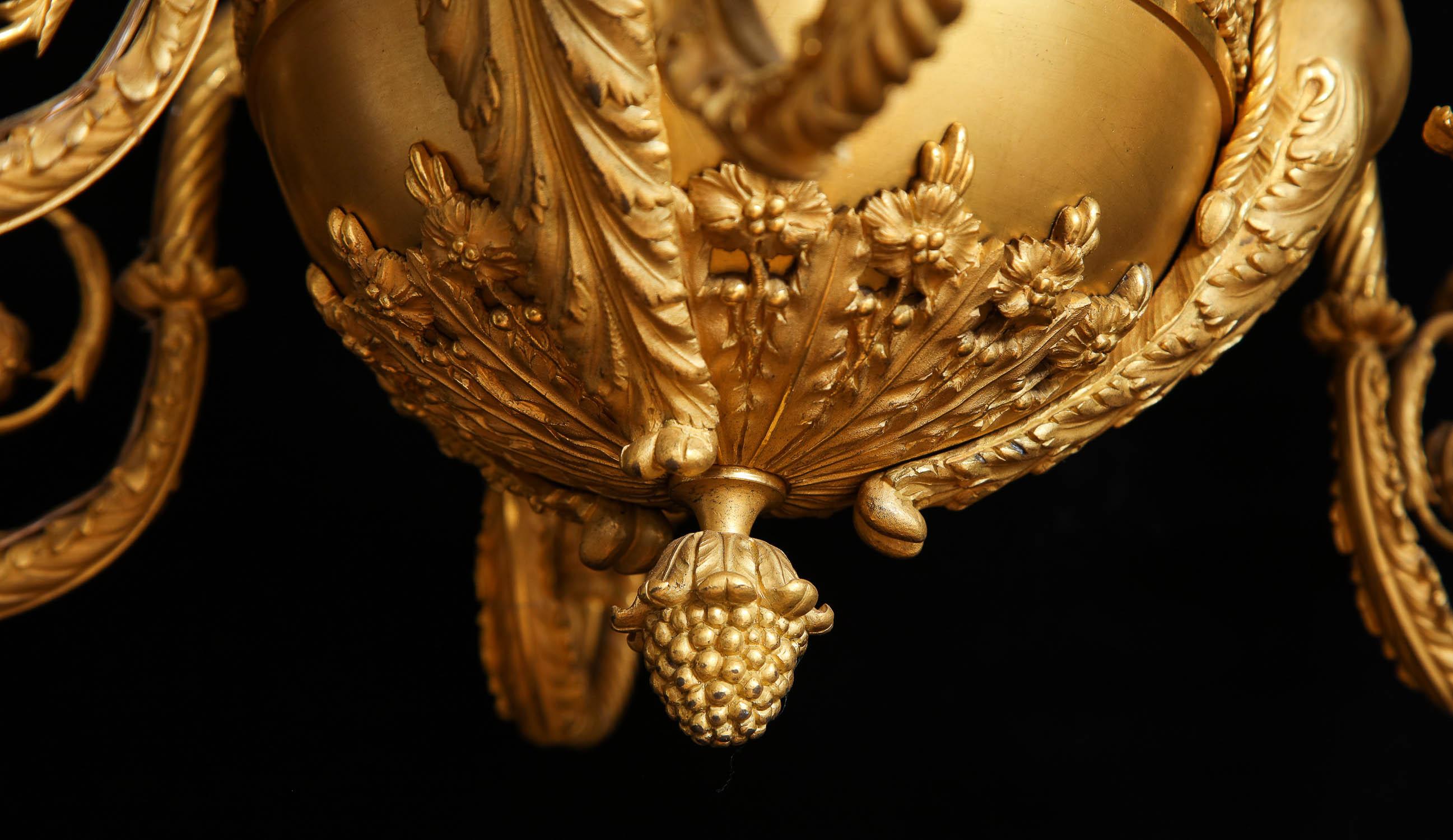 Lustre à 6 lumières de style néoclassique Louis XVI en bronze doré par Alfred Beurdeley en vente 4