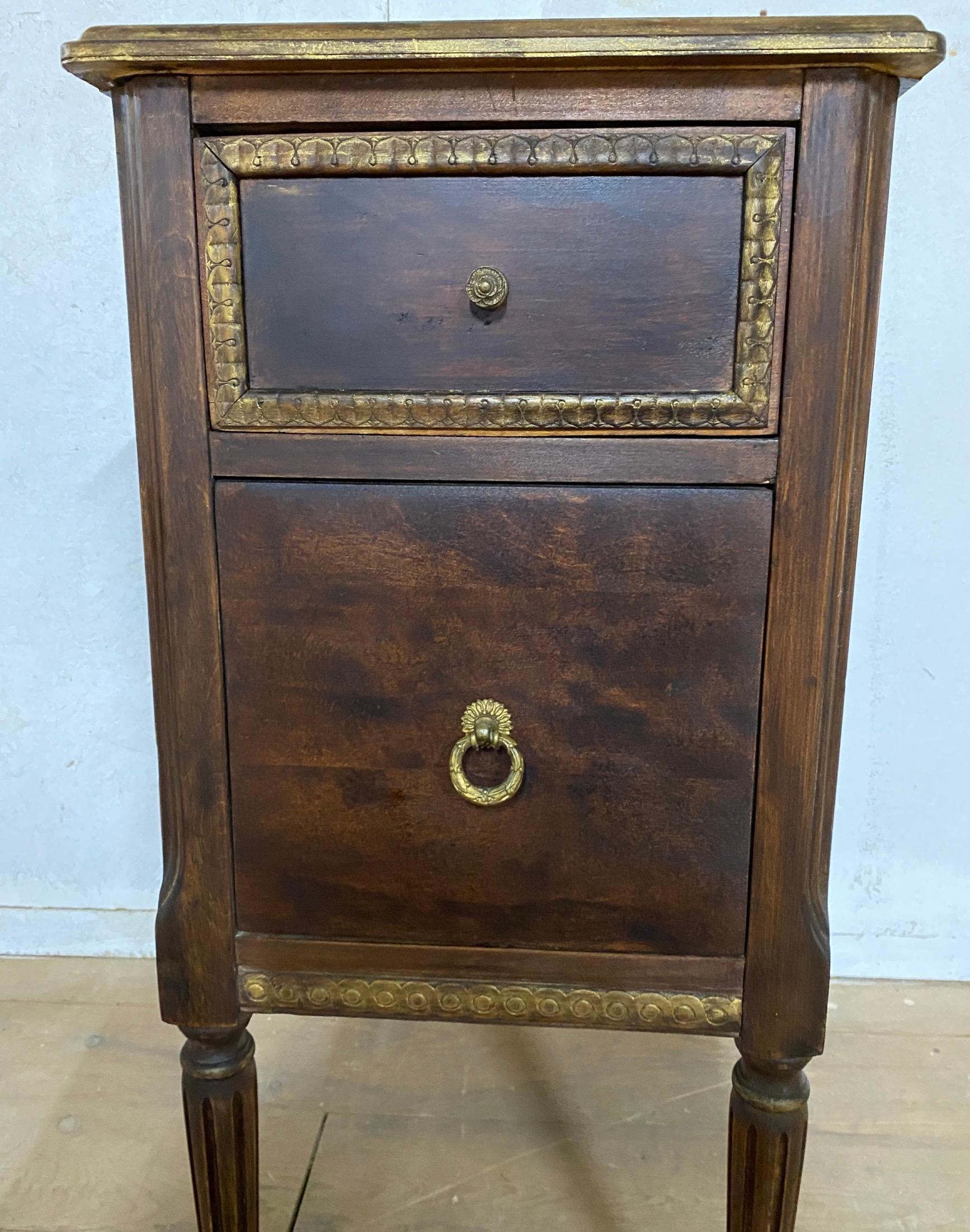 Louis XVI Style Nightstands In Good Condition For Sale In Sheffield, MA