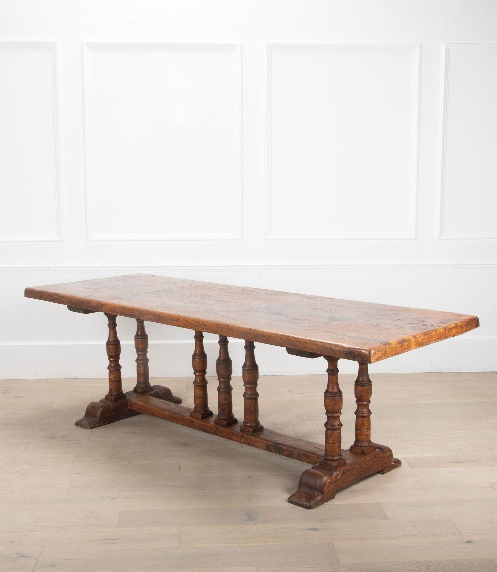 Early 20th Century French Louis XVI Style Oak Refectory Table For Sale 1