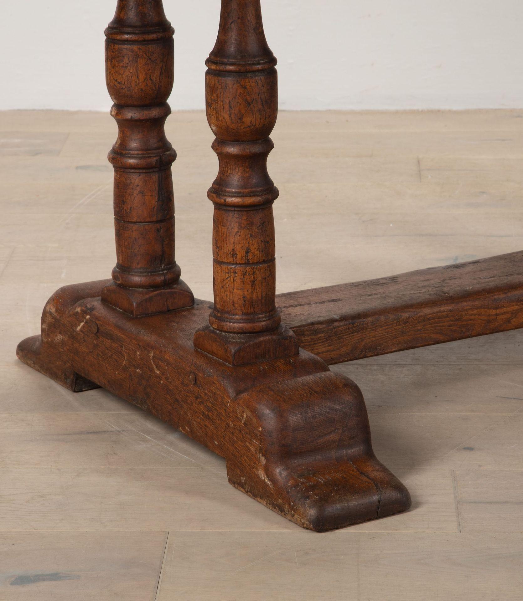 Early 20th Century French Louis XVI Style Oak Refectory Table For Sale 4
