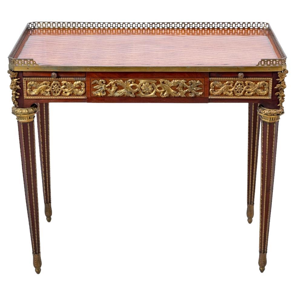 Mesa de Escribir de Ormolu y Caoba Estilo Luis XVI
