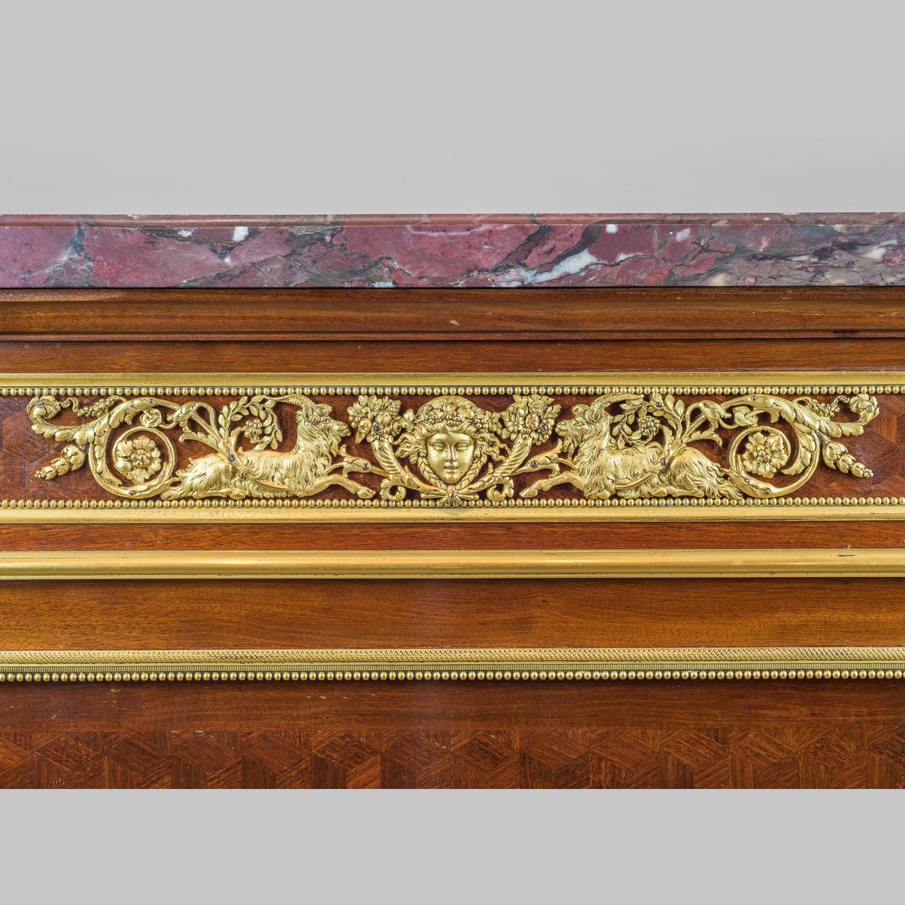 Parquet Cabinet Meuble d'Appui di Paul Sormani in stile Louis XVI, con intarsio montato su ormolu in vendita