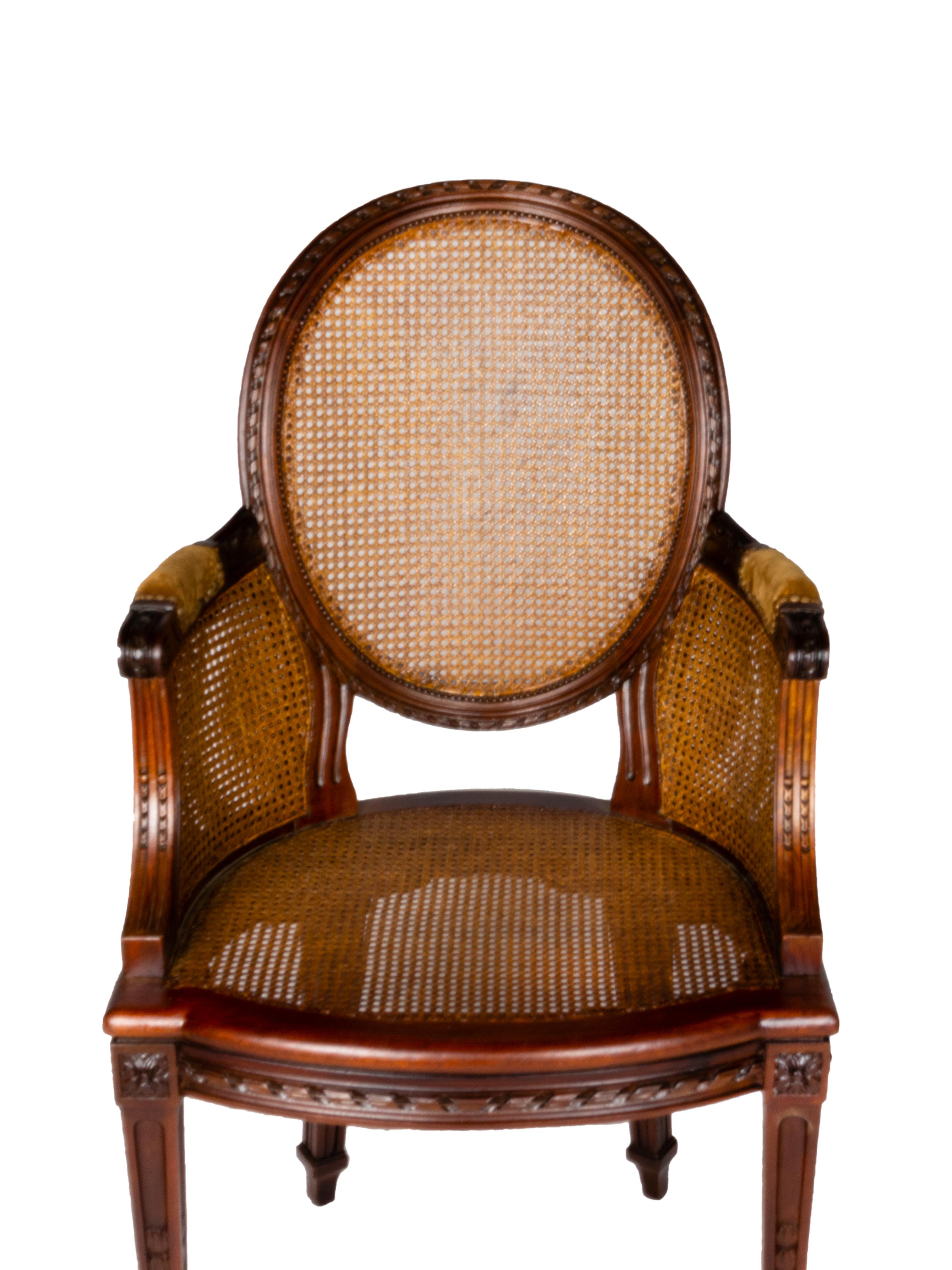 XVIIIe siècle et antérieur Fauteuil ovale de style Louis XVI, 18ème siècle en vente