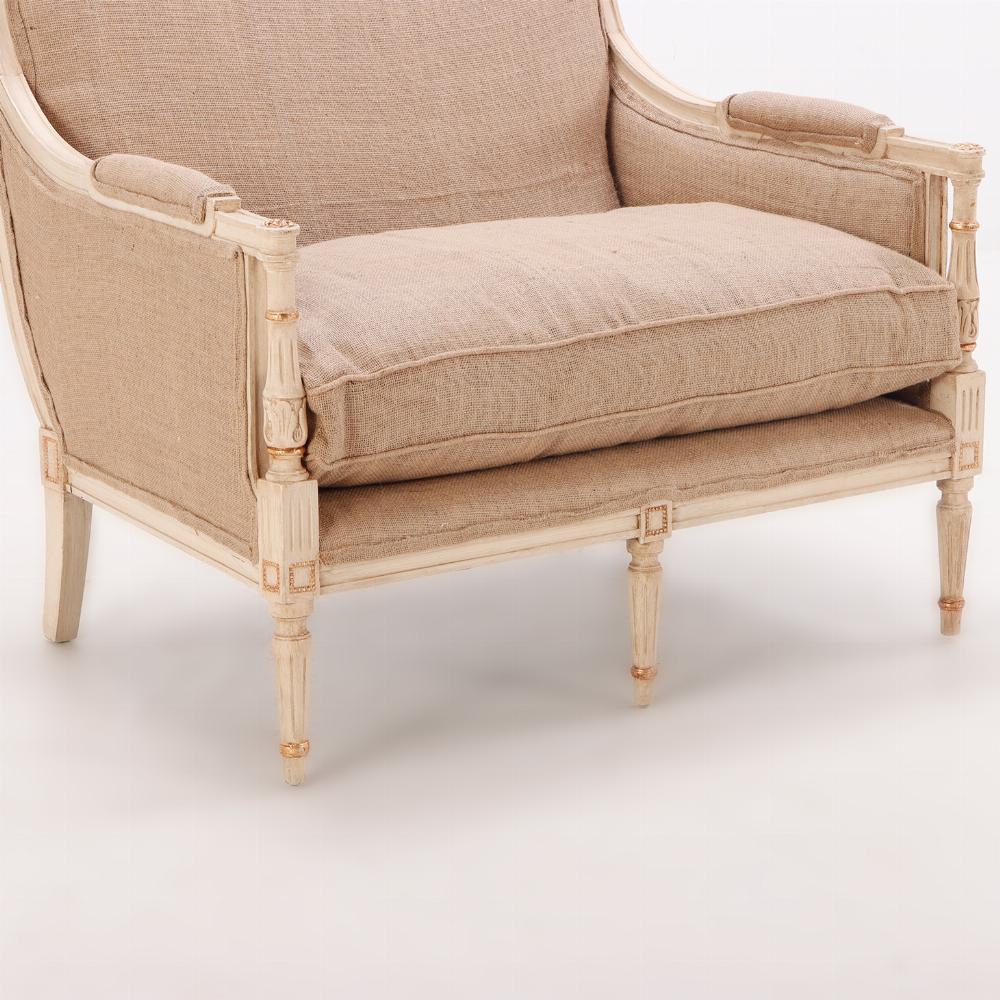 Sillón marqués de estilo Luis XVI pintado y dorado C 1950. en Bueno estado para la venta en Philadelphia, PA