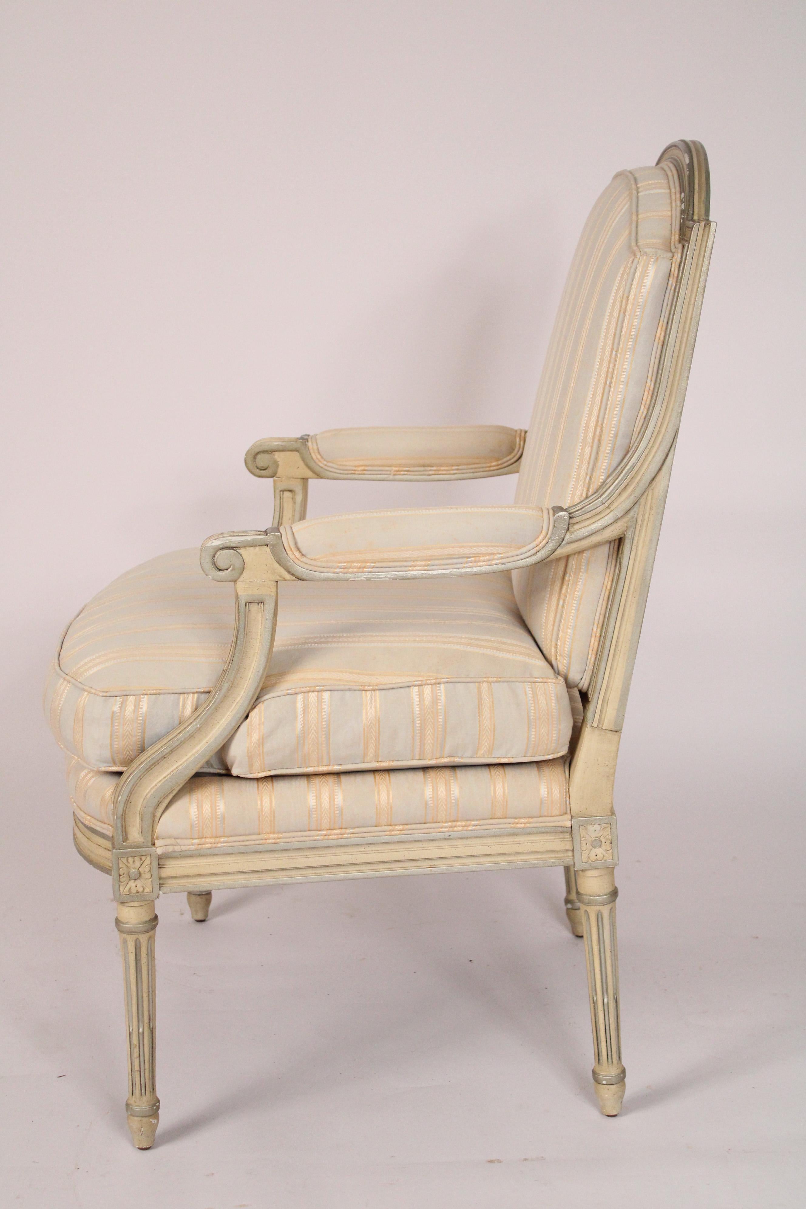 Louis XVI Style Painted Armchair Made by Baker In Good Condition For Sale In Laguna Beach, CA
