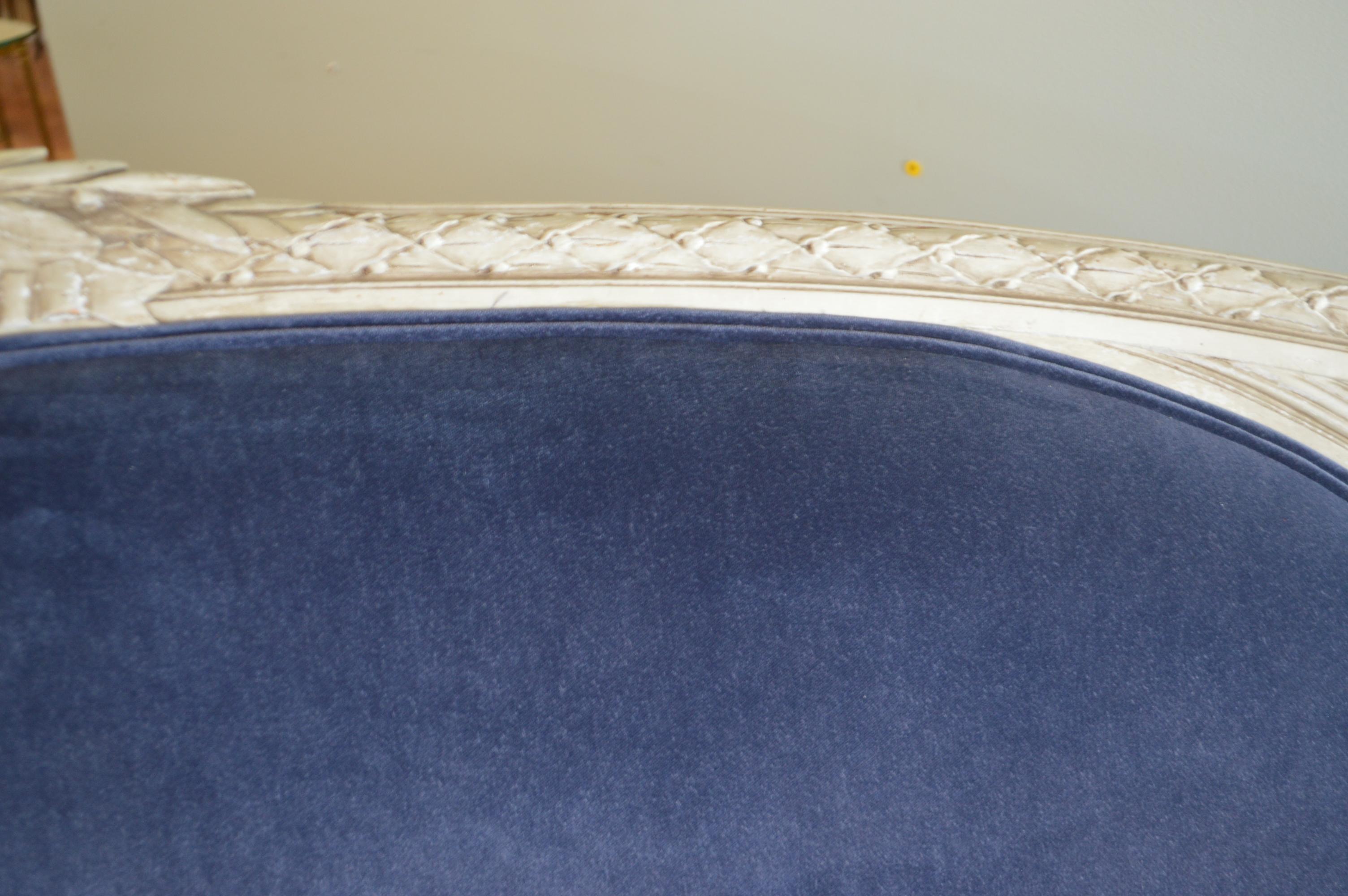 Louis XVI Style Painted Canape Newly Upholstered in Rich Blue Velvet In Good Condition In Oakville, ON