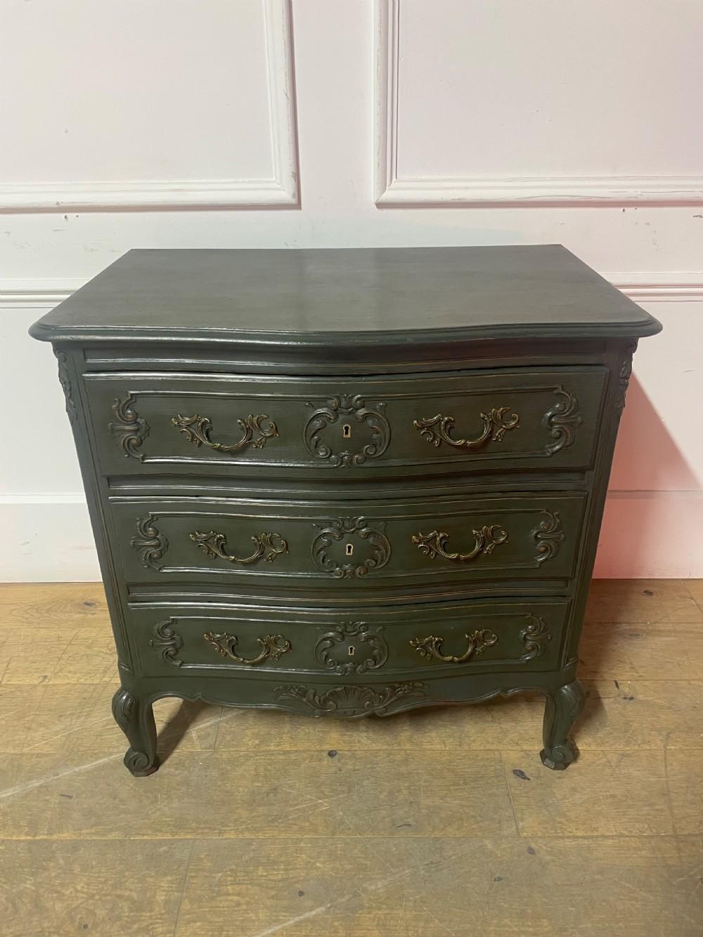 Louis XVI style painted oak chest of drawers / commode For Sale 10