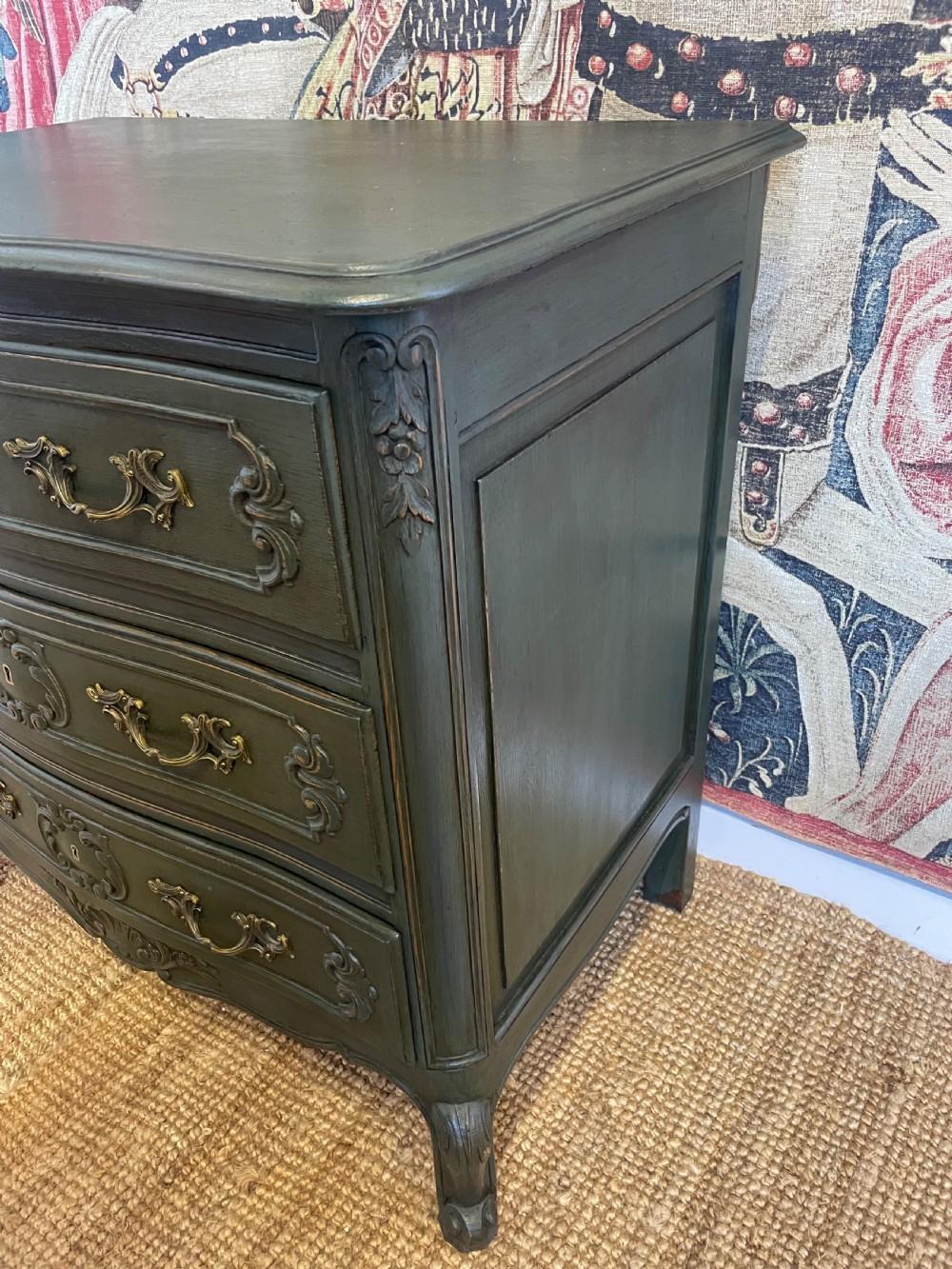Louis XVI style painted oak chest of drawers / commode For Sale 1