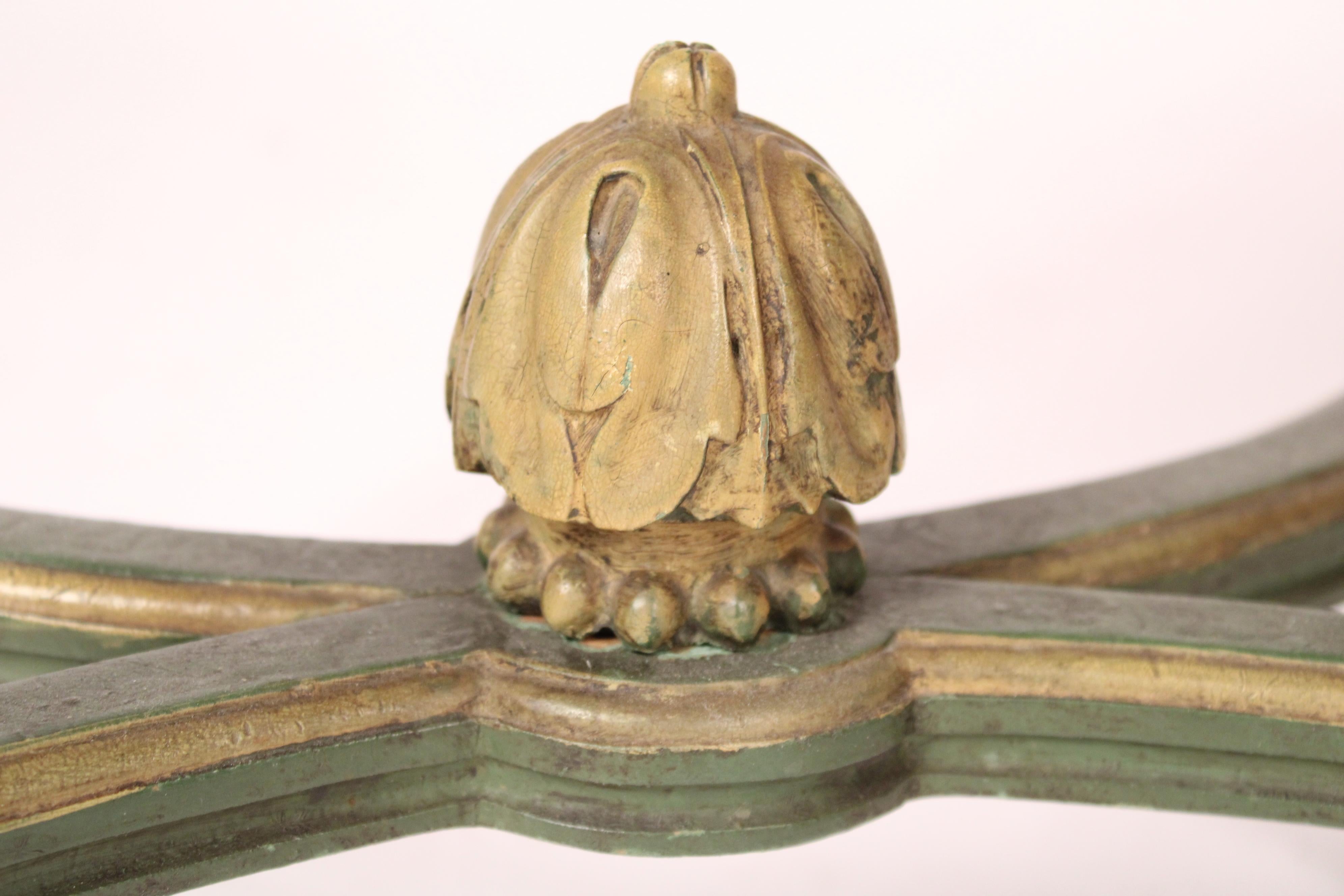 Table d'appoint peinte de style Louis XVI avec plateau en marbre 4