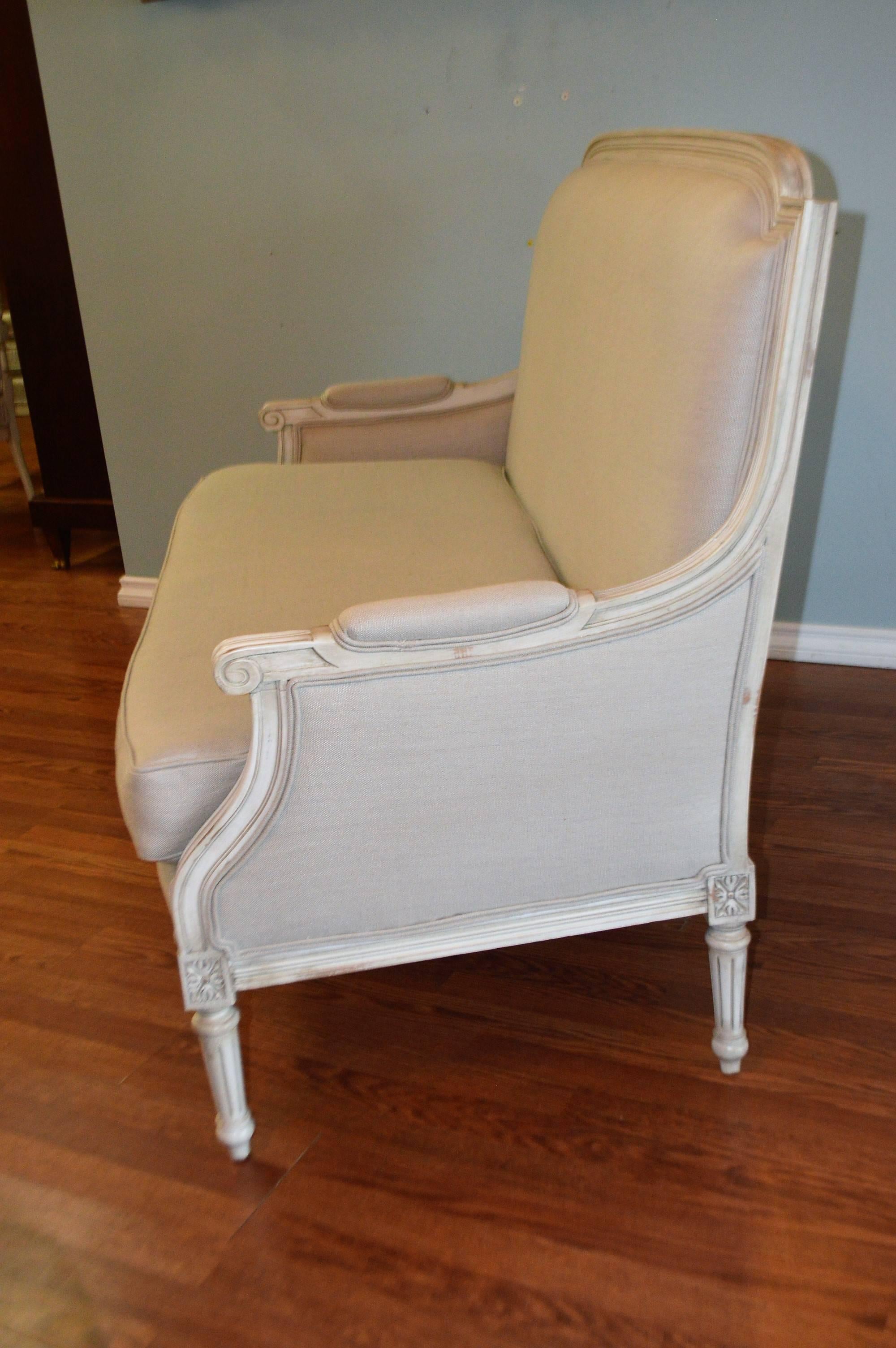 Louis XVI Style Painted Settee, Canape, Newly Upholstered in Grey Belgium Linen 2