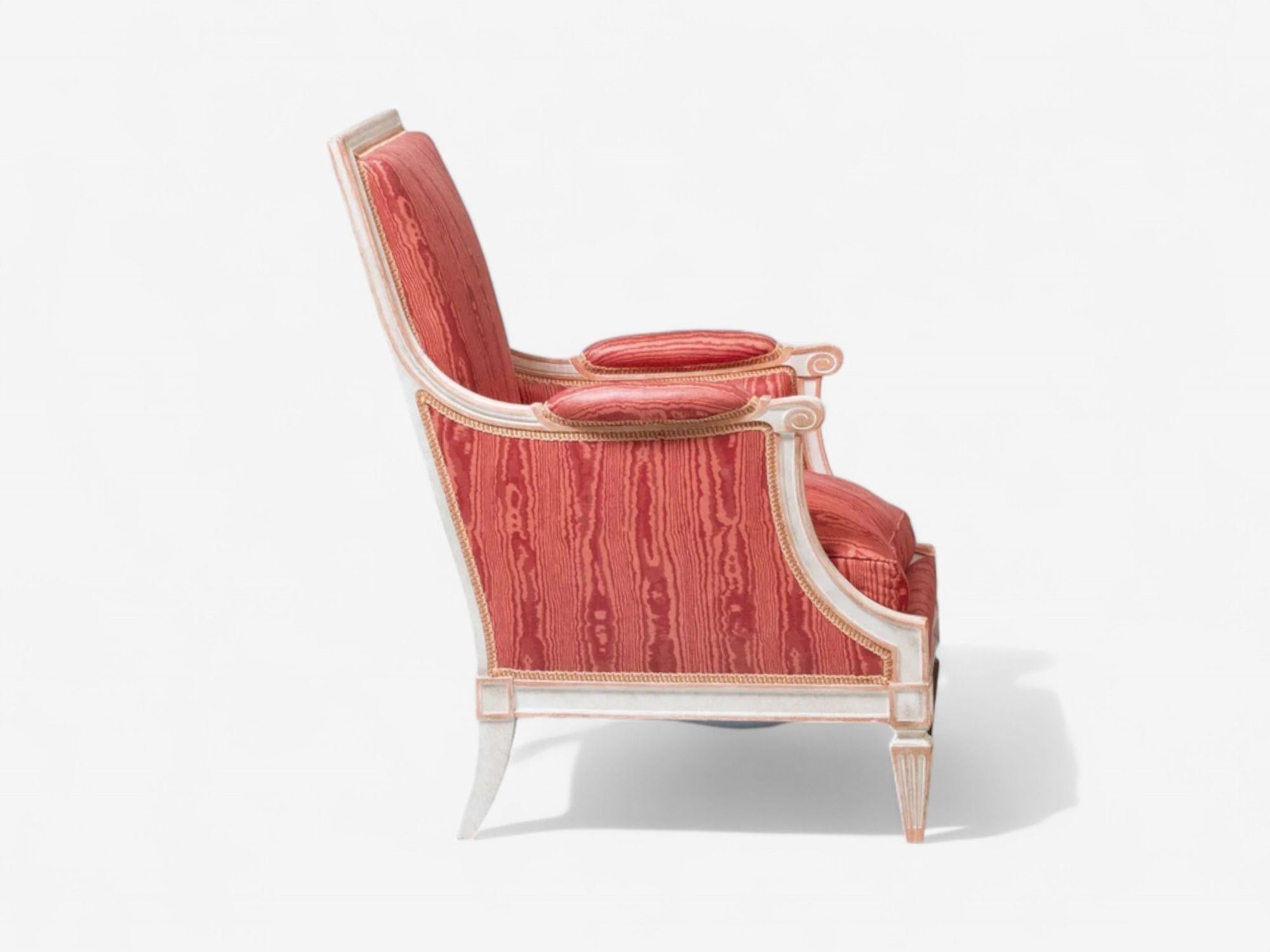 Louis XVI Style, Painted Wood, Pink Fabric, Bergere Chairs, France, 1960s In Good Condition For Sale In Manhasset, NY
