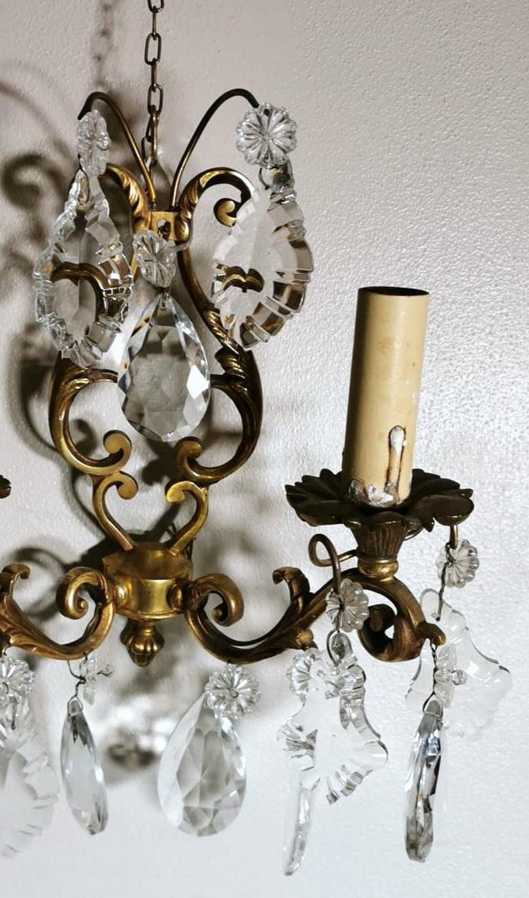 Louis XVI Style Pair of French Wall Sconces in Brass and Crystals For Sale 10