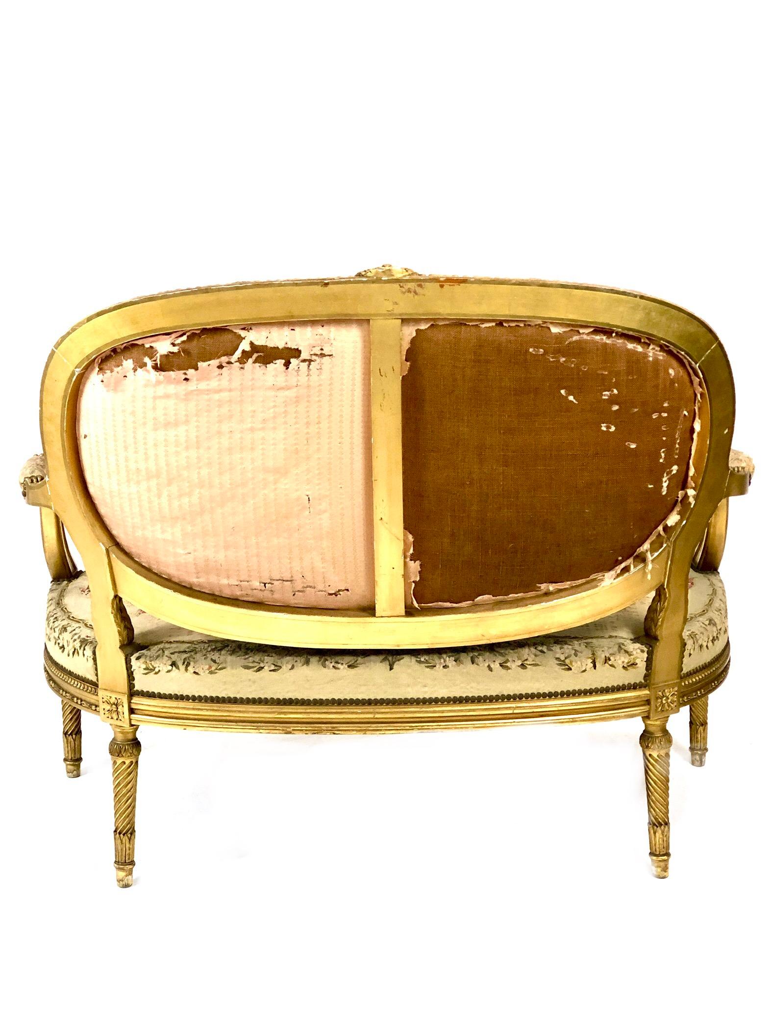 Antique Louis XVI Style Parisian Giltwood 5 Pieces Salon Suite For Sale 11