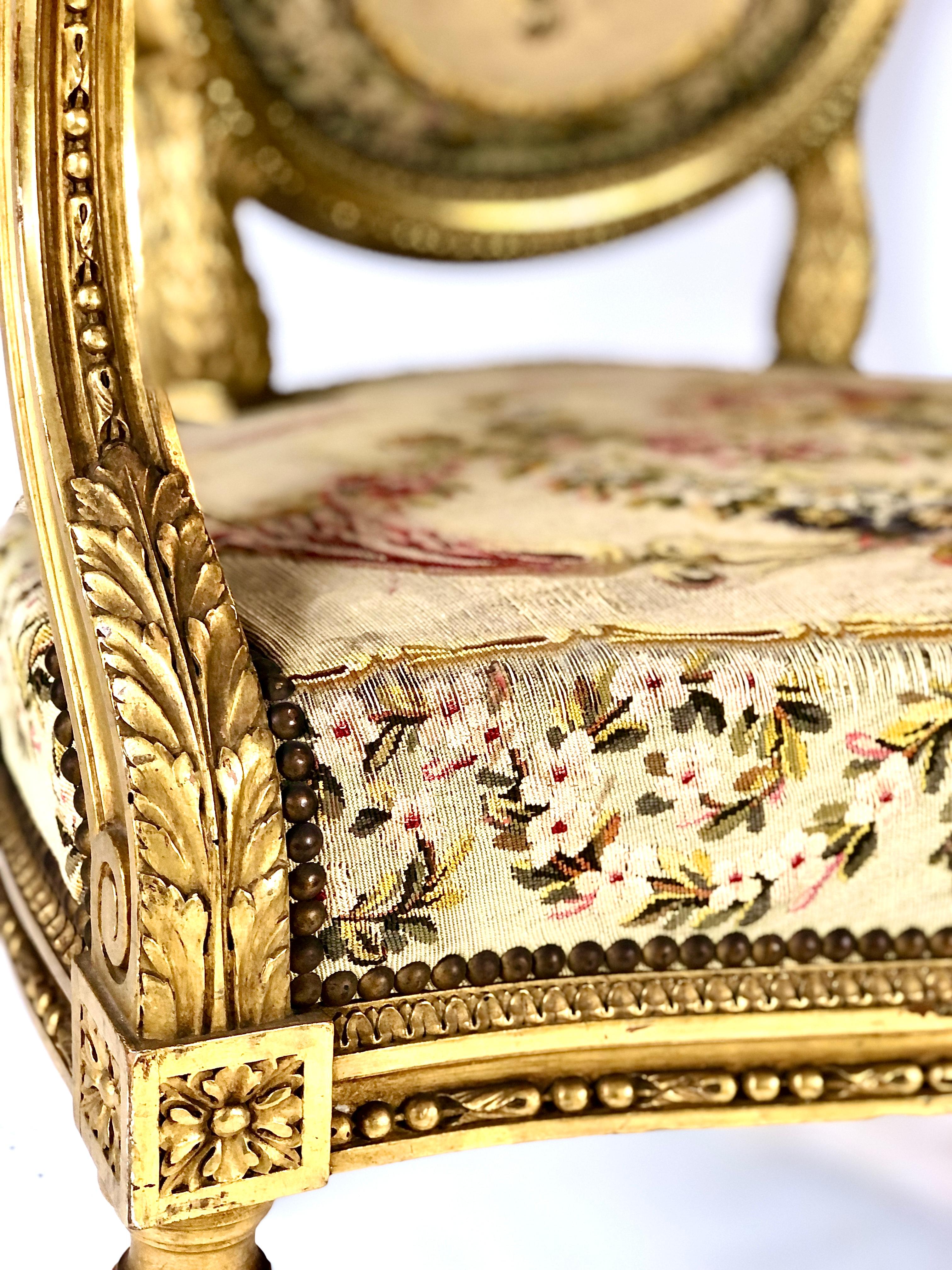 Antique Louis XVI Style Parisian Giltwood 5 Pieces Salon Suite In Good Condition For Sale In LA CIOTAT, FR