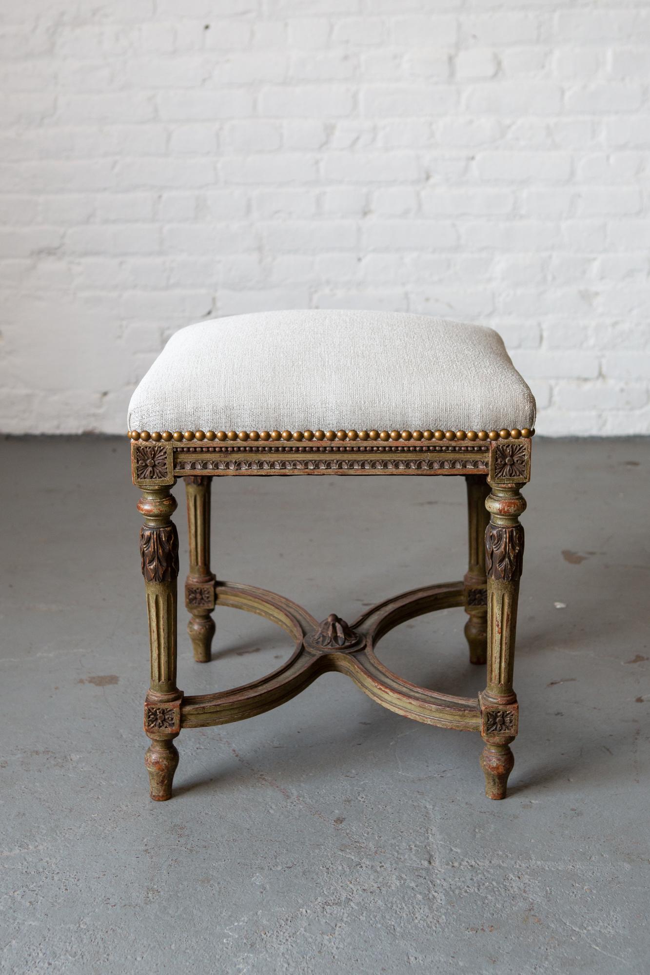 Louis XVI Style Patinated Green Carved Wood Stool For Sale 5
