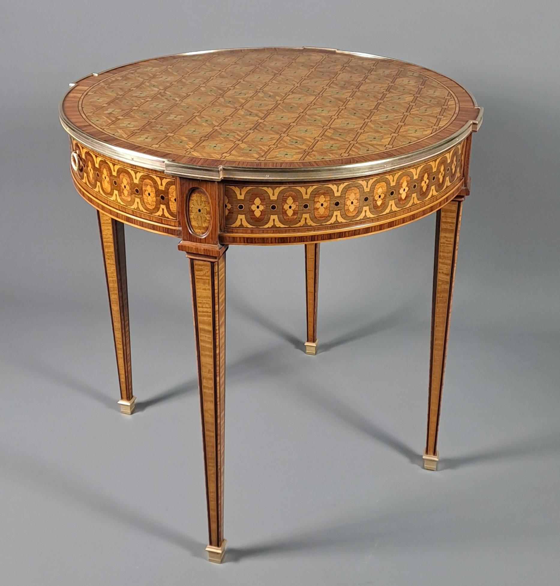 French Louis XVI Style Pedestal Table In Quartefeuille Marquetry  For Sale