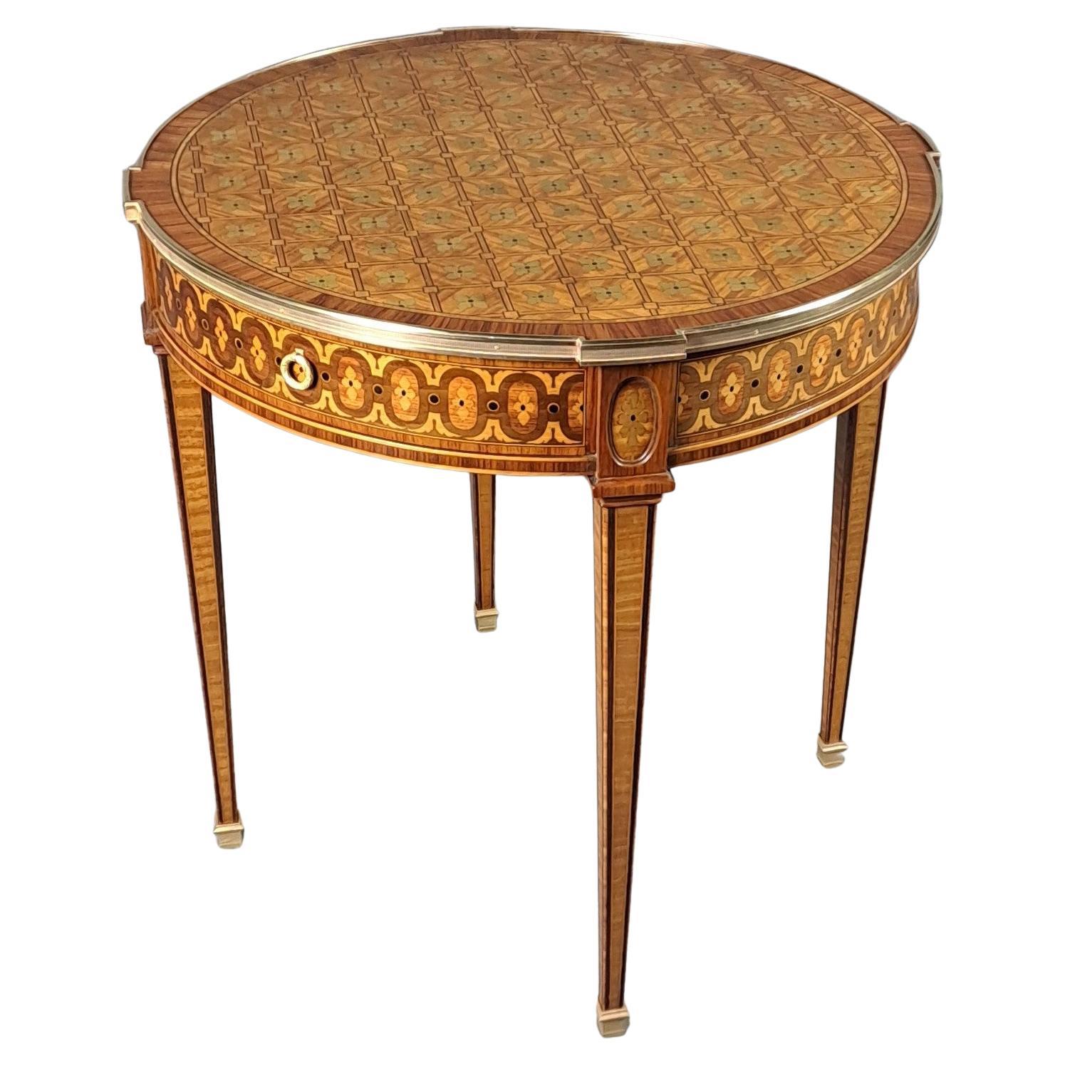 Louis XVI Style Pedestal Table In Quartefeuille Marquetry  For Sale